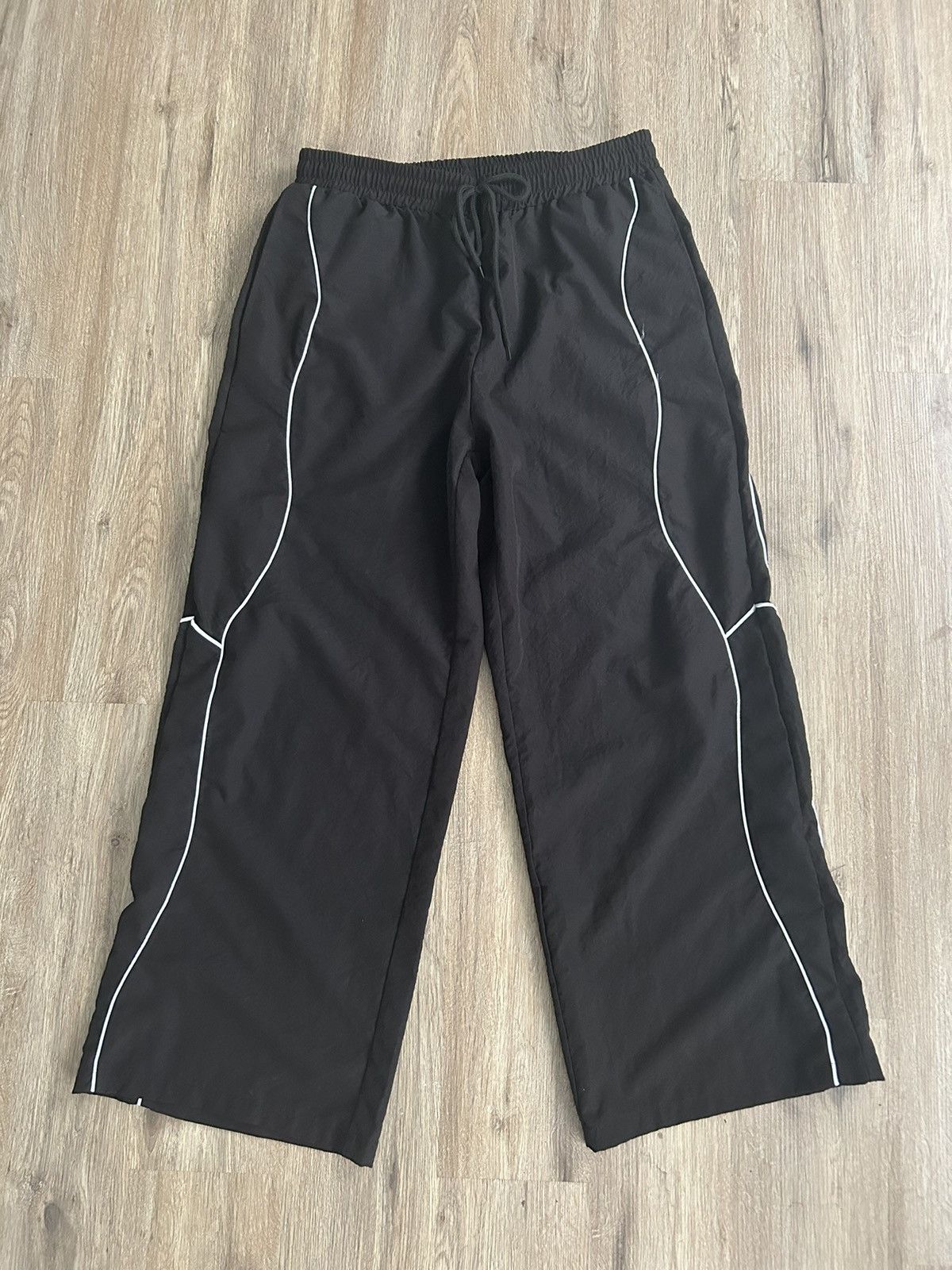 image of Vintage Y2K Wavy Piped Track Pants (Baggy) in Black, Men's (Size 34)