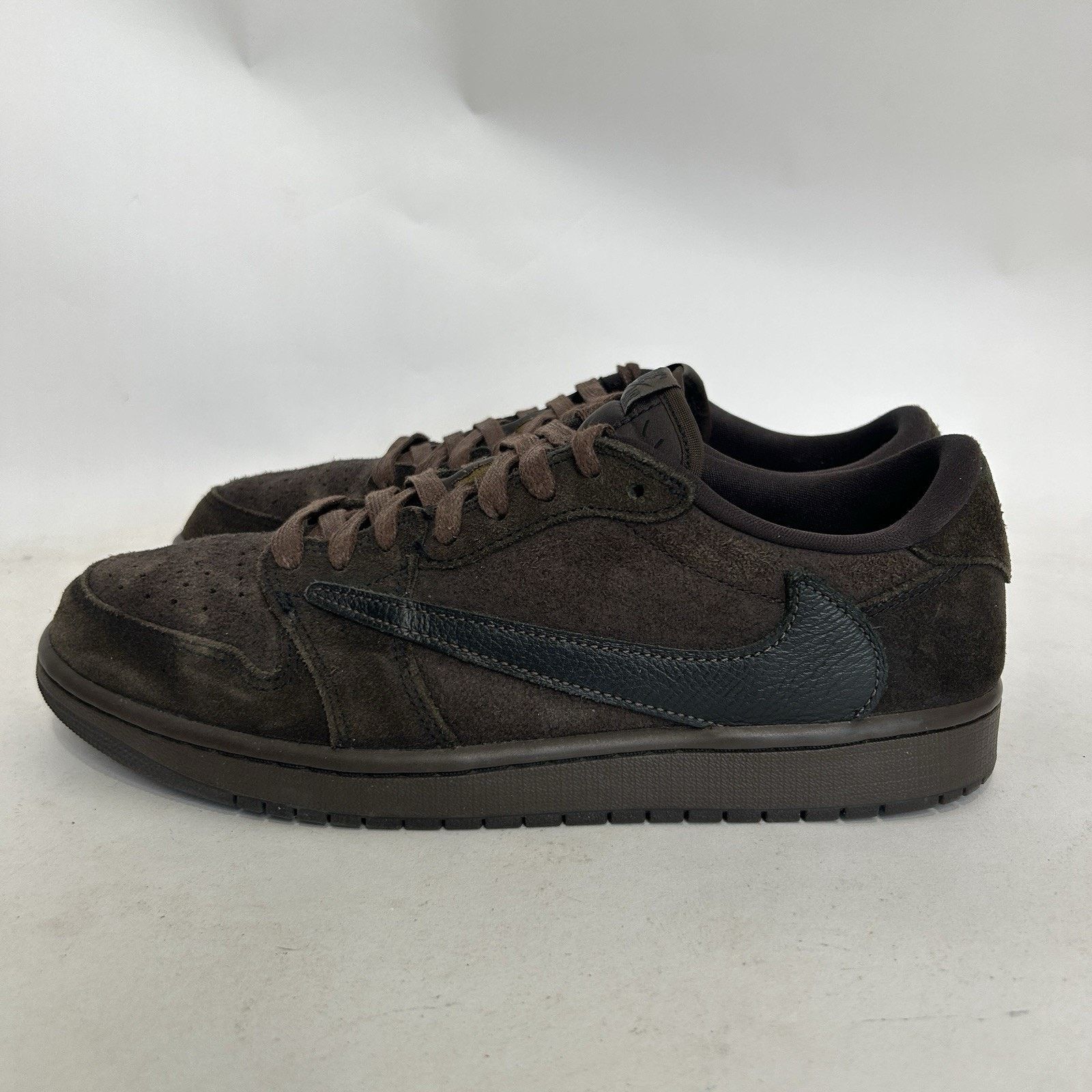 Jordan Brand Travis Scott X Nike Air Jordan 1 Low OG SP “Velvet Brown” Size US 10.5 / EU 43-44 - 6 Thumbnail