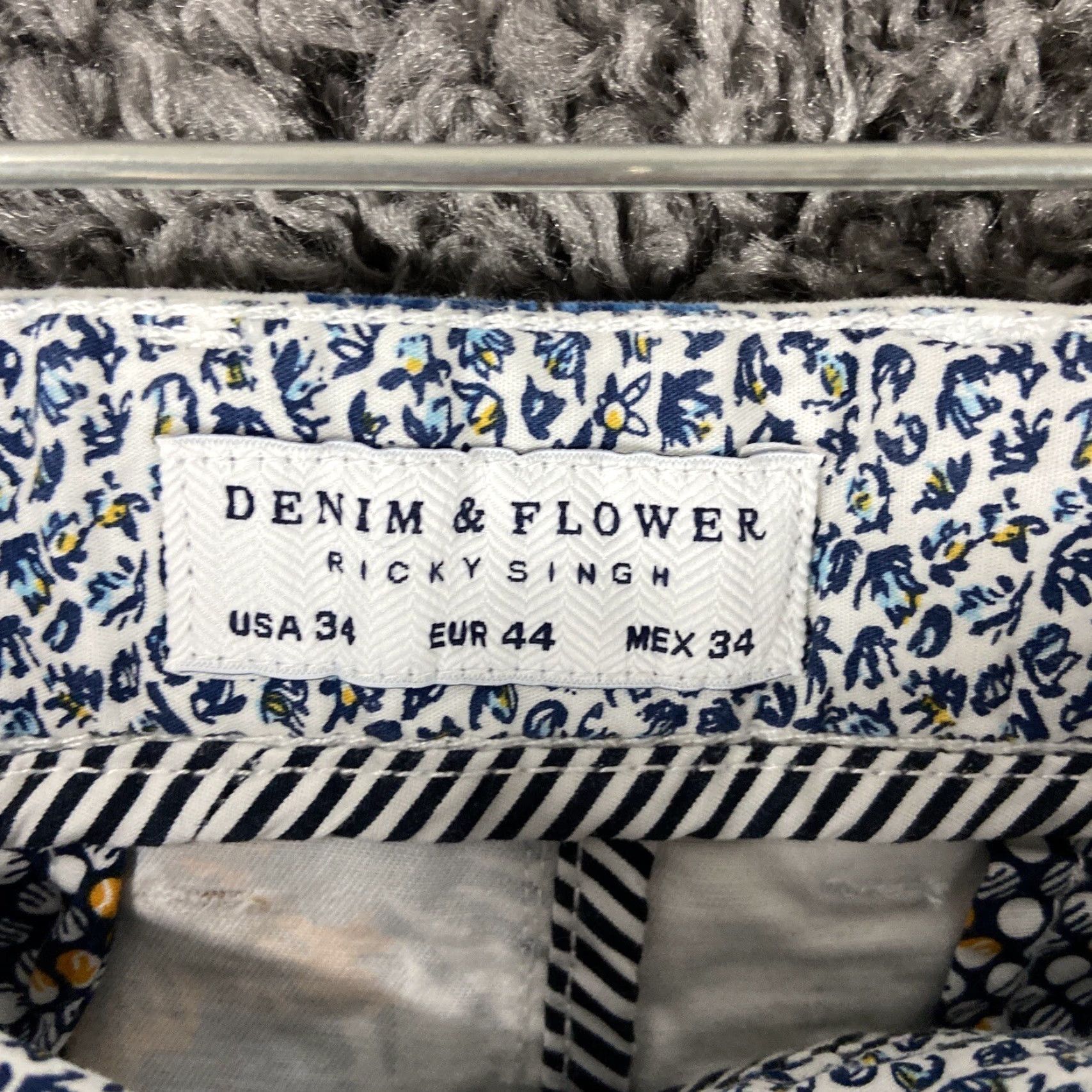 Denime DENIM & FLOWER Denim & Flower Floral Shorts Men’s 34 Multicolor Chino Denim Men 34 Multicolor Floral Size US 34 / EU 50 - 5 Thumbnail