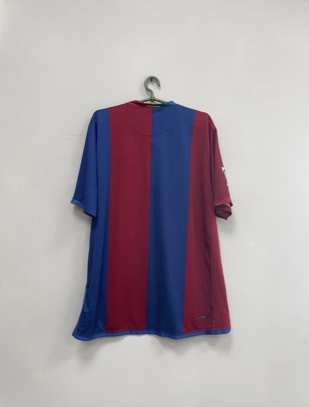 Nike Barcelona 2006/2007 Home Football Shirt Soccer Jersey Nike Size US L / EU 52-54 / 3 - 2 Thumbnail