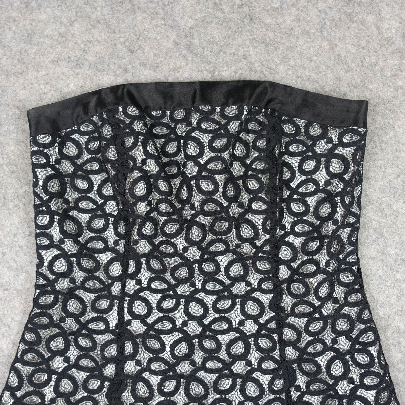 White House Black Market White House Black Market Dress Womens 0 Black Lace Strapless Fit & Flare Dress Knee Length Party Cocktail Womens Girls Size XS / US 0-2 / IT 36-38 - 2 Thumbnail