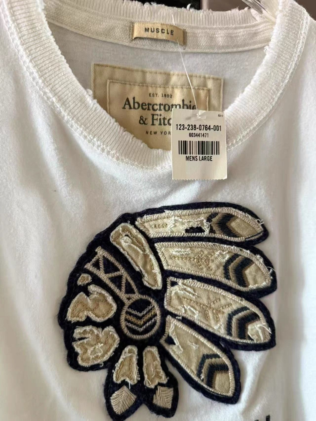 Abercrombie & Fitch Abercrombie & Fitch Vintage Native American Patch Tee K31 Size US L / EU 52-54 / 3 - 2 Thumbnail