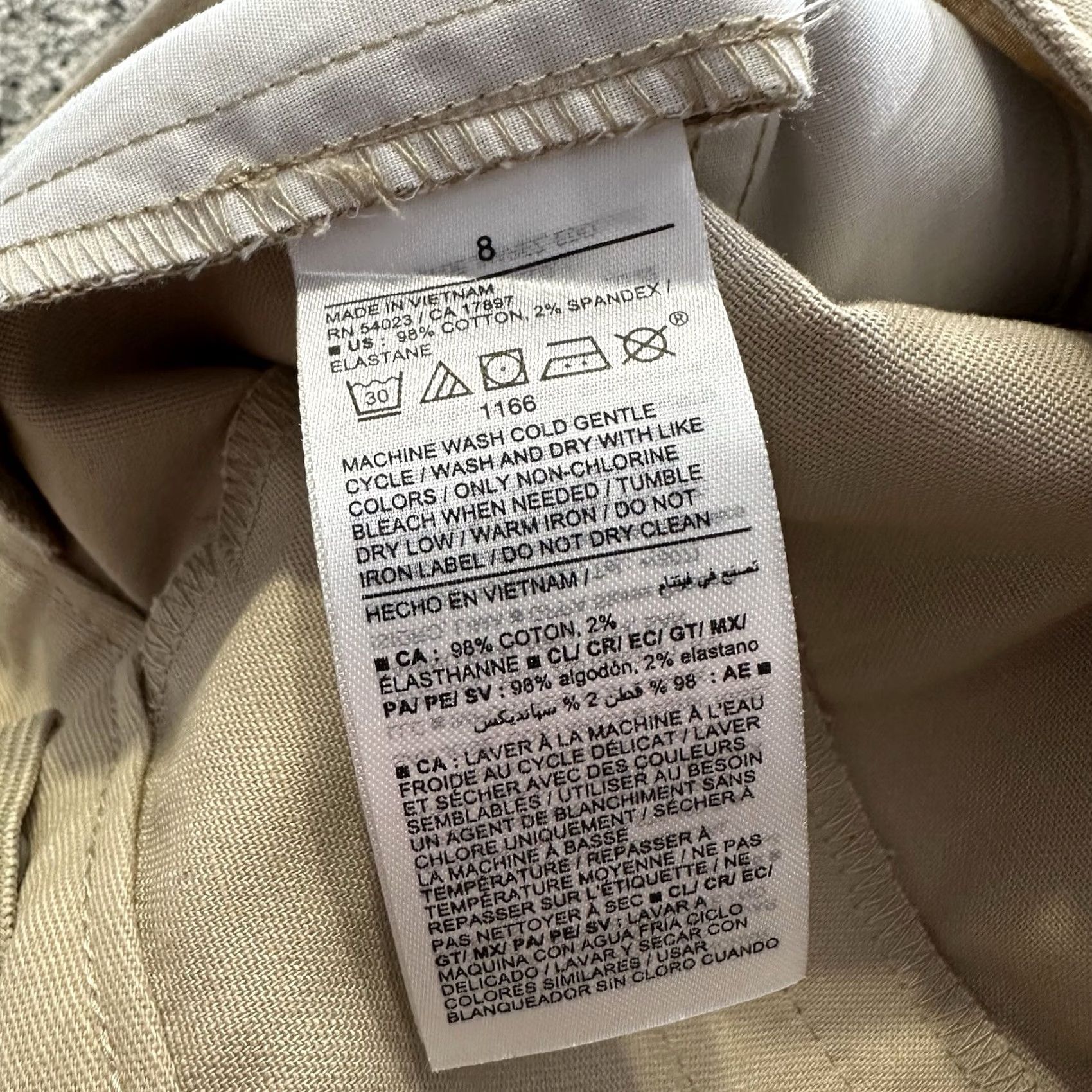 Old Navy Old Navy Beige Chino Pants Womens 8 High Rise Flare Stretch Regular Inseam 32 Size 30" / US 8 / IT 44 - 6 Thumbnail