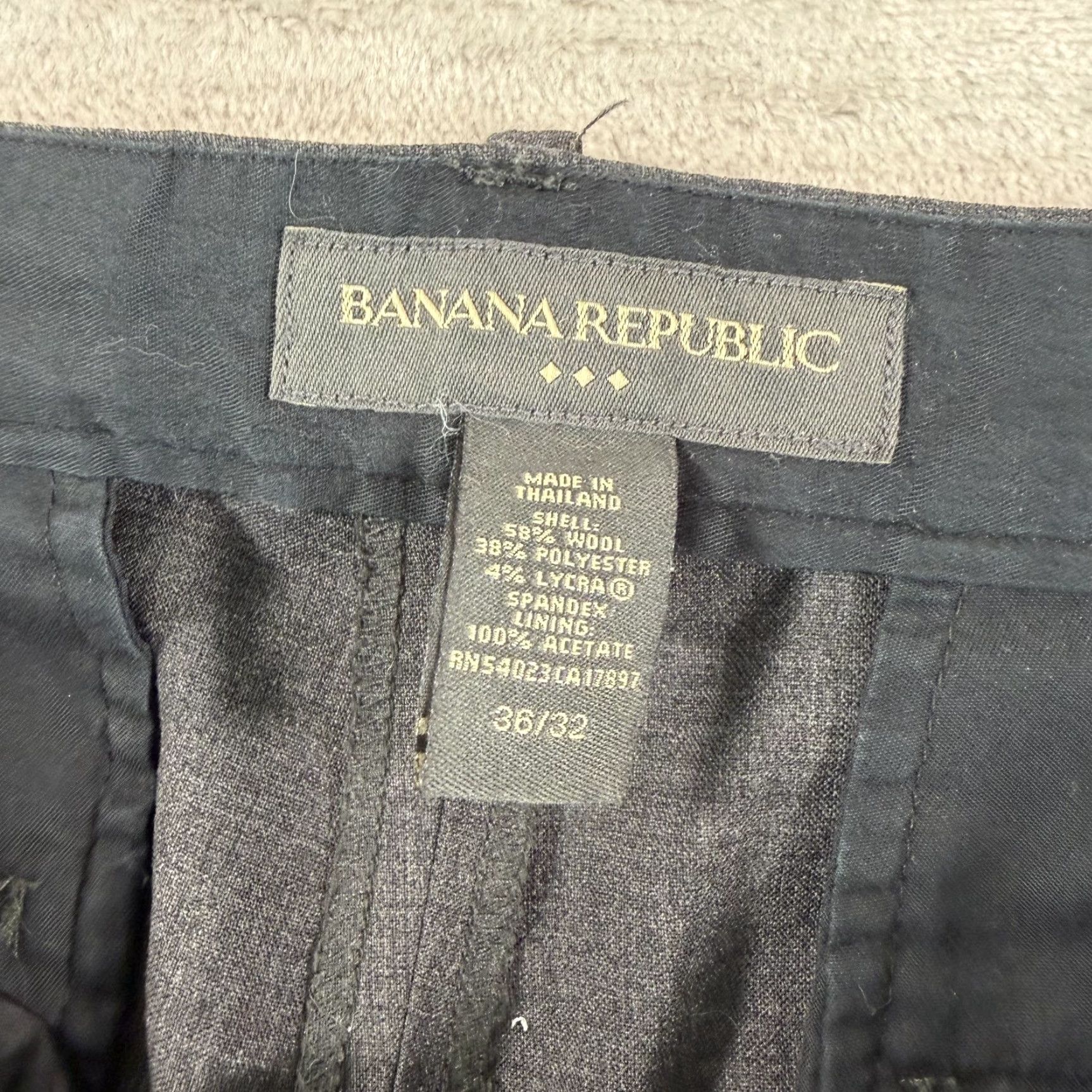 Banana Republic VINTAGE Banana Republic Trouser Pants Gray Wool Blend Men 36x31 Flat Front Dress Pants Size US 36 / EU 52 - 2 Thumbnail