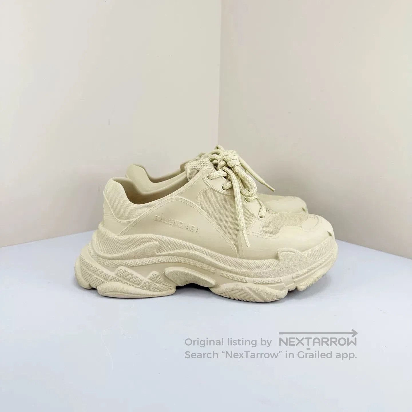 Balenciaga Balenciaga Triples Chunky Sneakers. Size US 5 / IT 35 - 4 Thumbnail