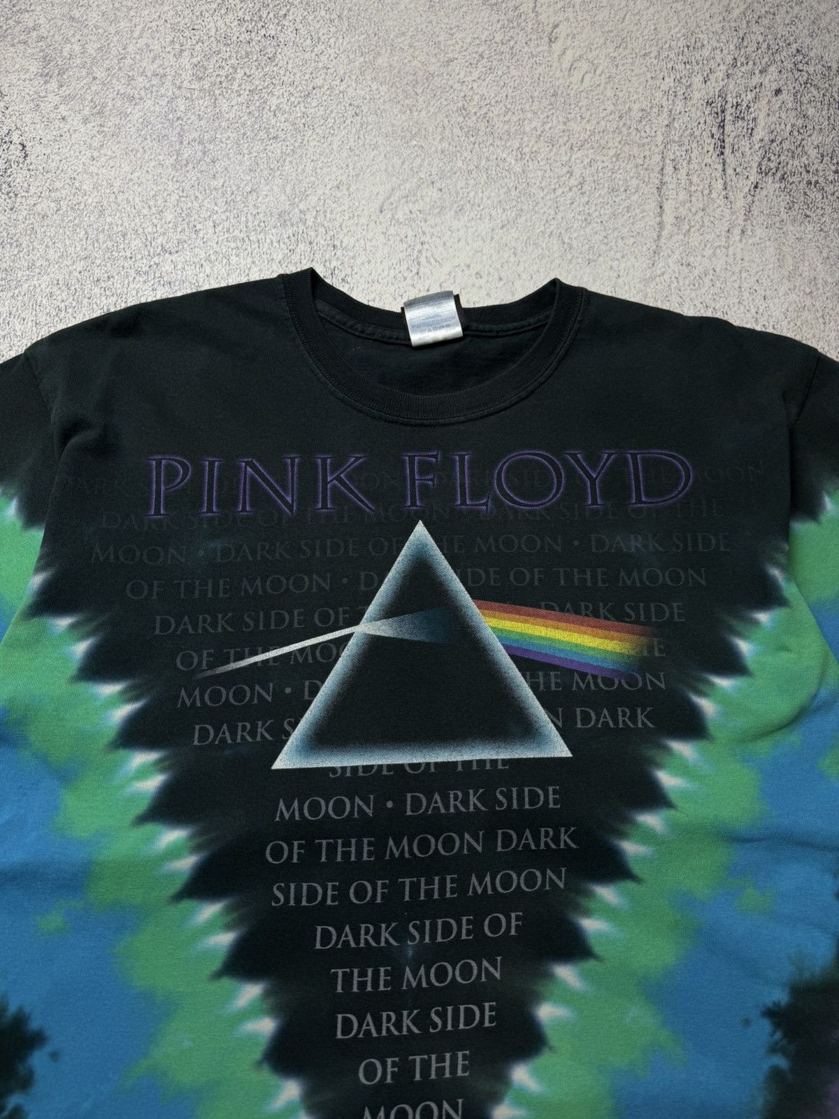 Pink Floyd Liquid Blue 2004 Pink Floyd Dark Side Of The Moon T-Shirt Size US M / EU 48-50 / 2 - 6 Thumbnail