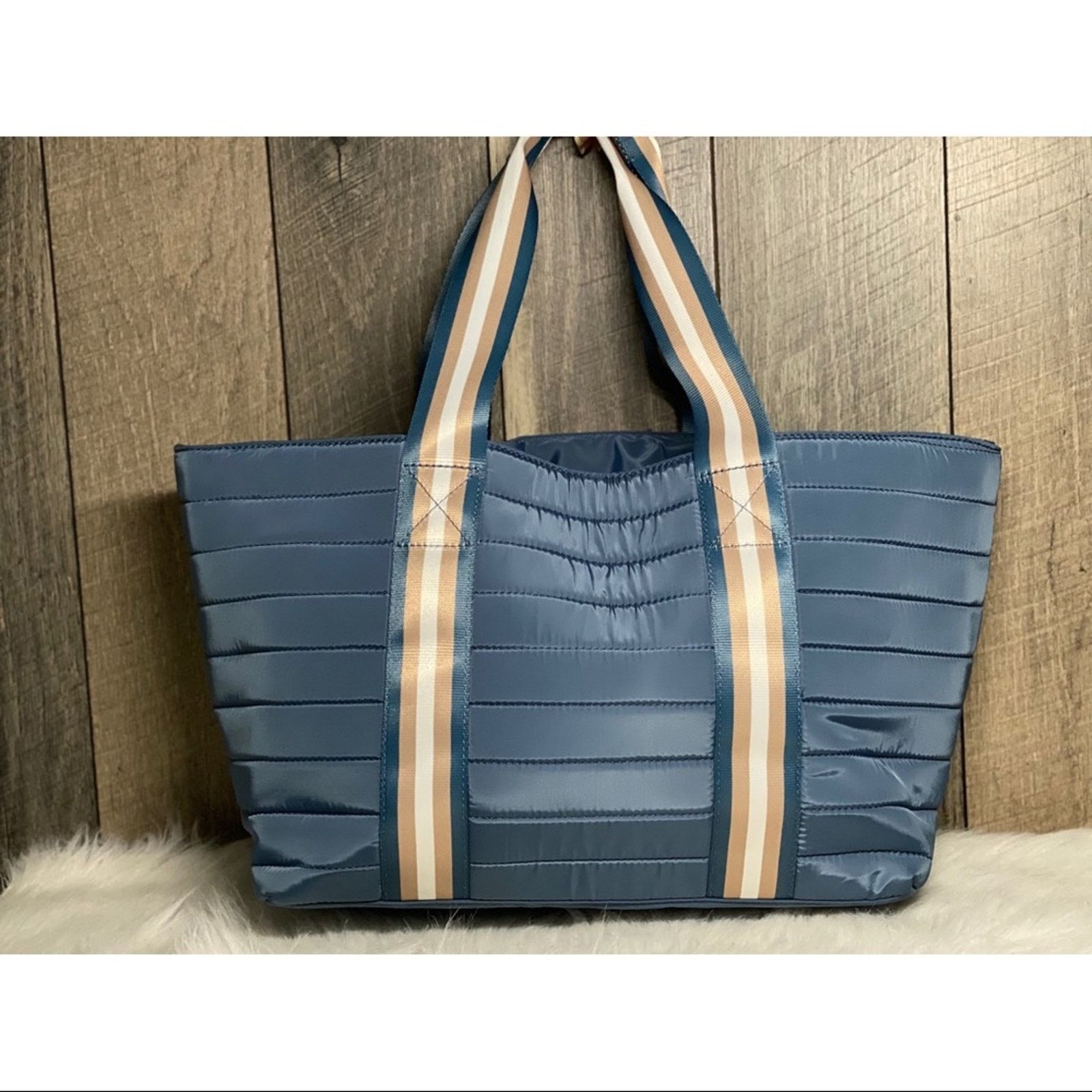 Goods Adrienne Vittadini Blue Canvas Sport Tote Size ONE SIZE - 6 Thumbnail
