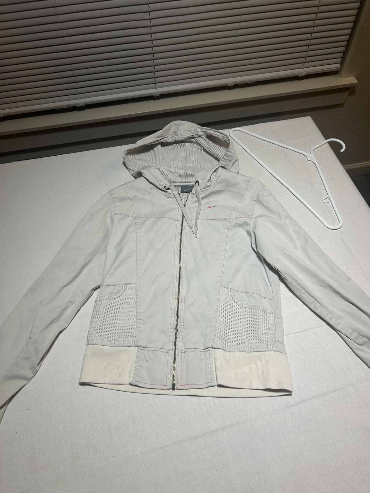 Nike Vintage Nike Zip-Up -Thermal Touches- Rose Stitching Size S / US 4 / IT 40 - 2 Thumbnail