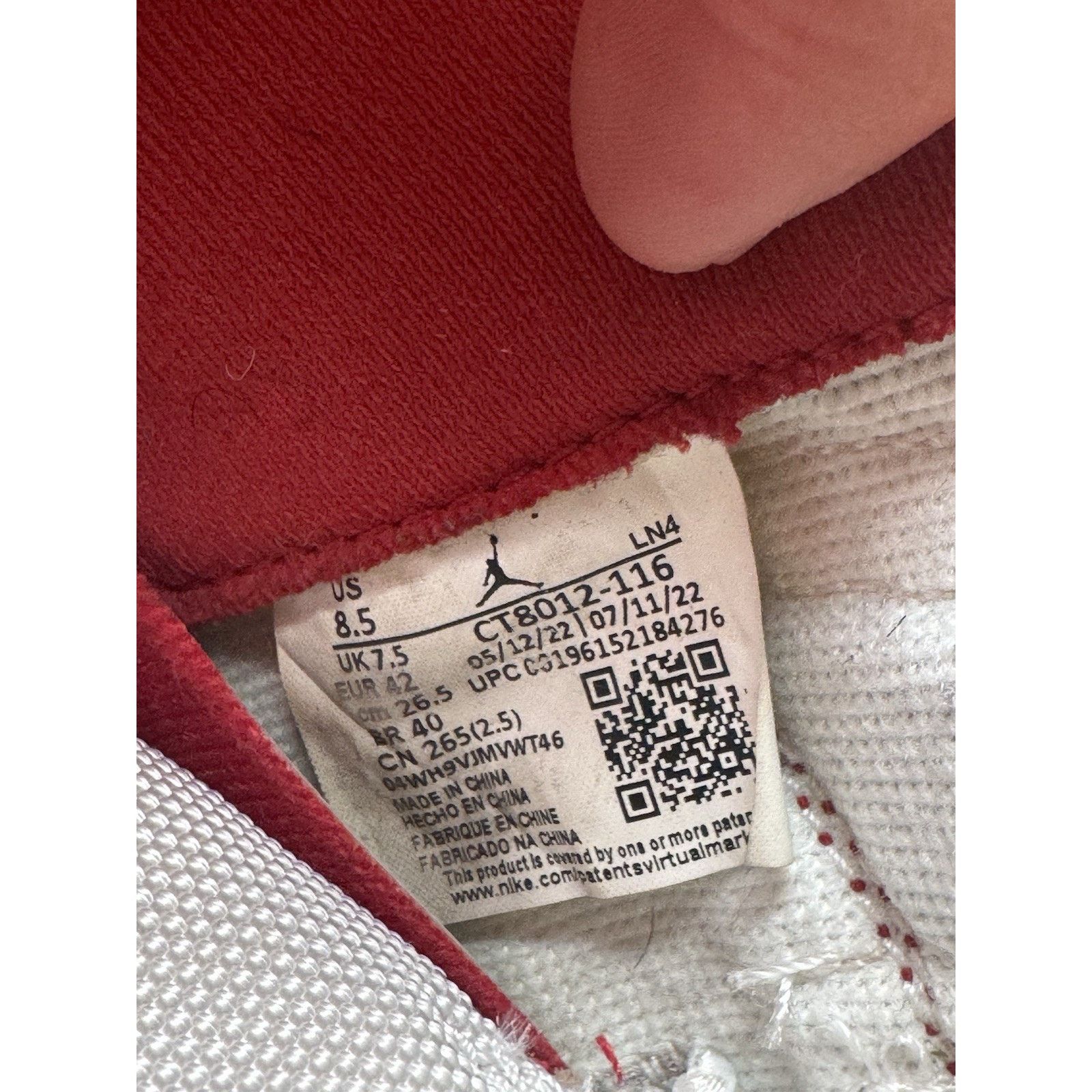 Jordan Brand Jordan Air Jordan 11 Cherry Red Men’s Mid-Top Sneaker Size US 8.5 / EU 41-42 - 6 Thumbnail