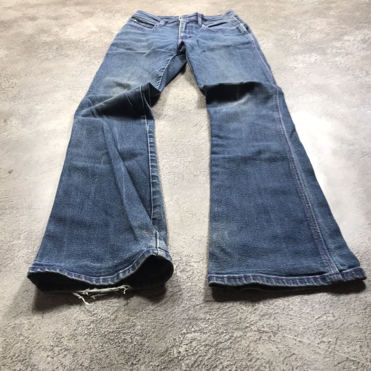 Vintage Vintage Y2K Distressed Flared Jeans Grunge Thrashed Baggy 28 Size 28" / US 6 / IT 42 - 1 Thumbnail