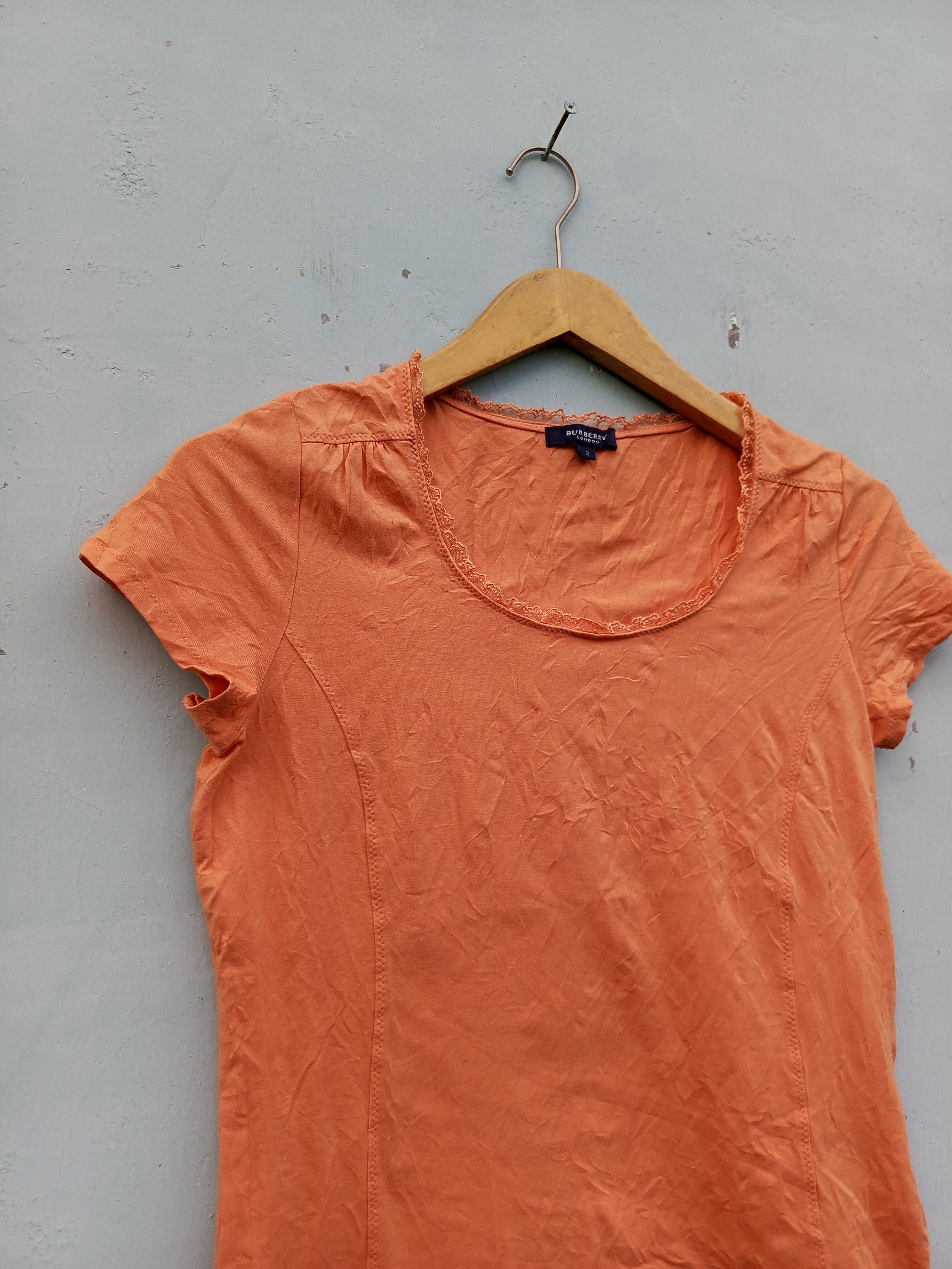 Designer × Japanese Brand Burberry London orange basic tshirt Size XS / US 0-2 / IT 36-38 - 3 Thumbnail