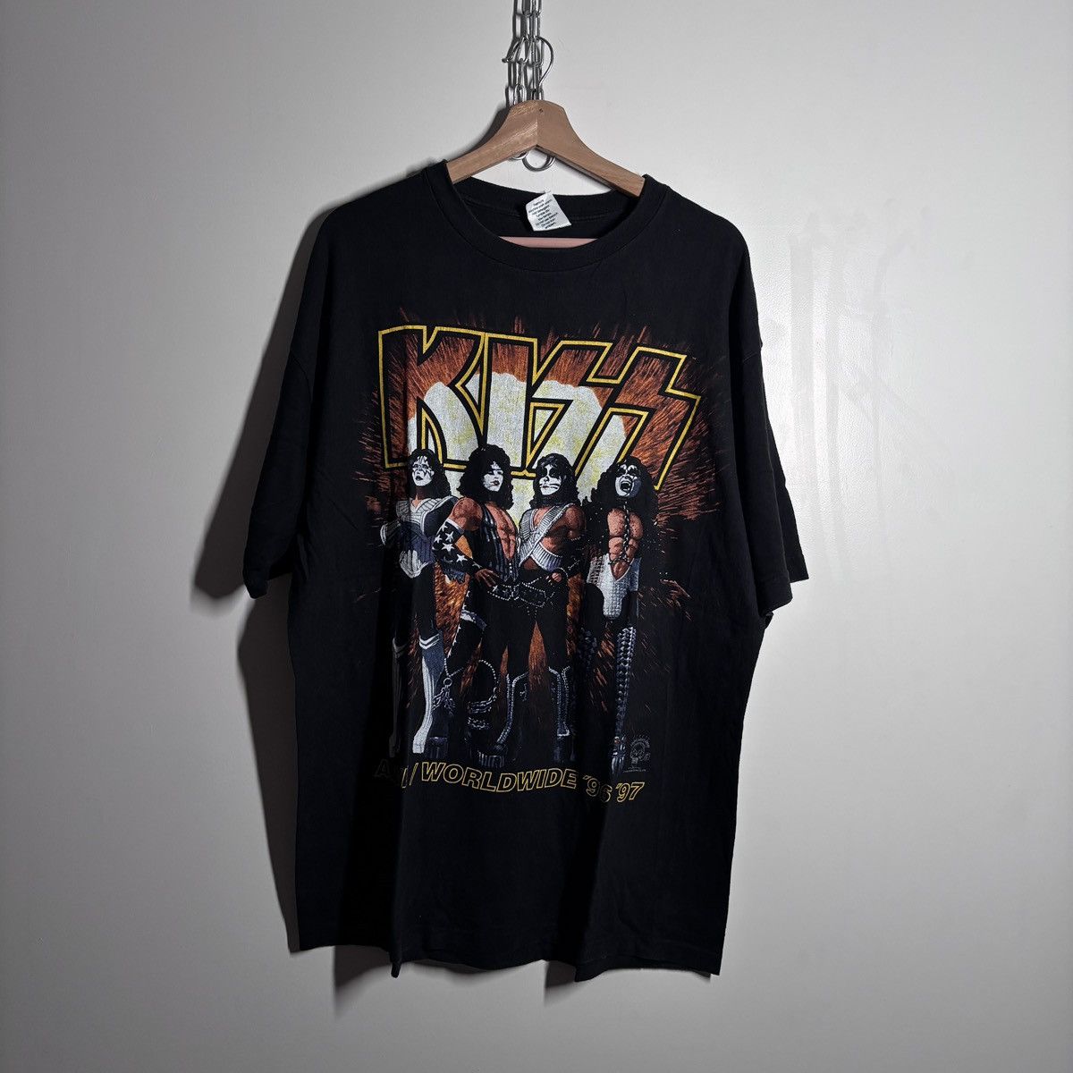 KISS Vtg 90s kiss tour tees single stitched Size US L / EU 52-54 / 3 - 1 Thumbnail