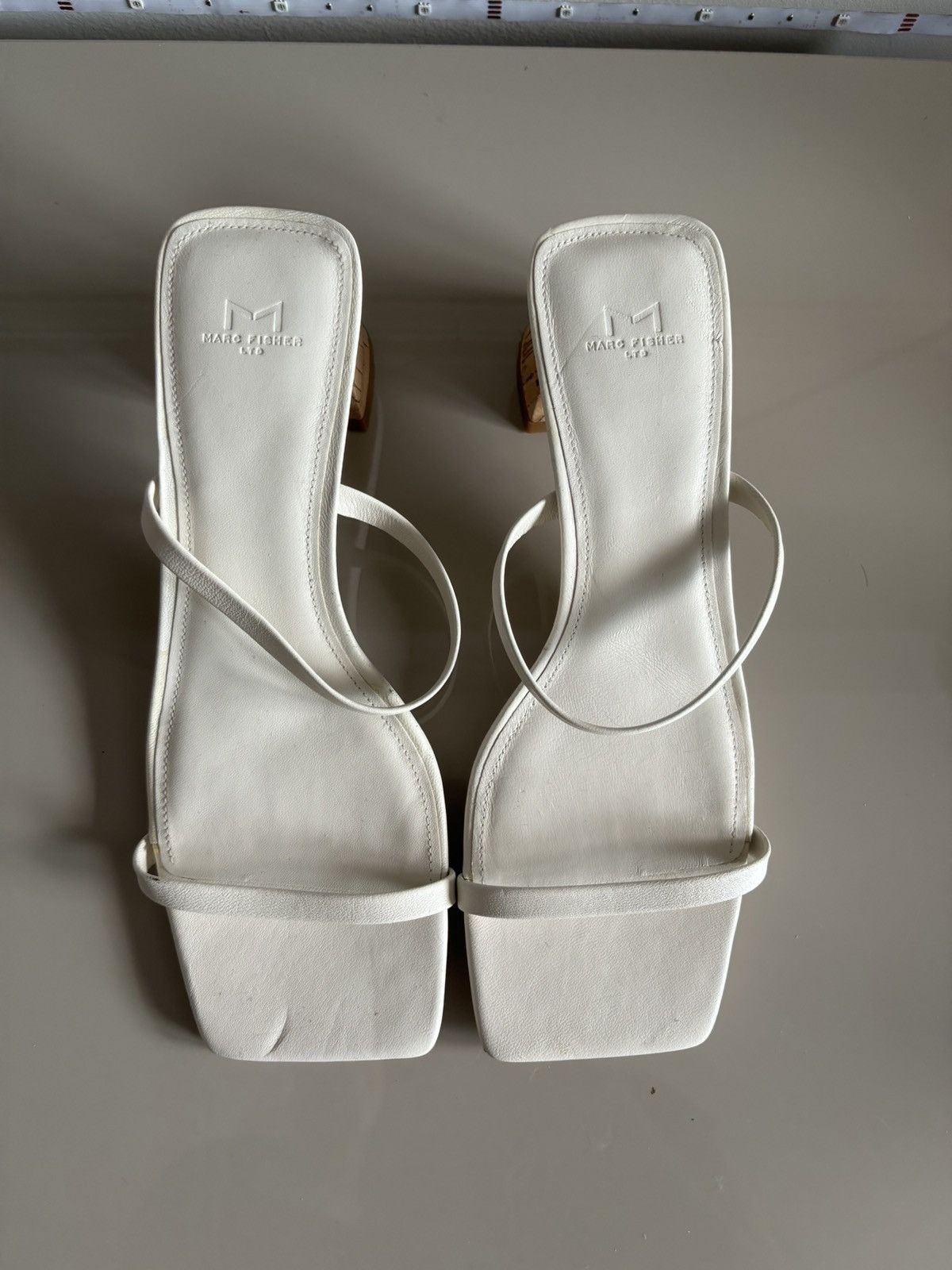 Marc Fisher White Heels Size US 8.5 / IT 38.5 - 1 Thumbnail