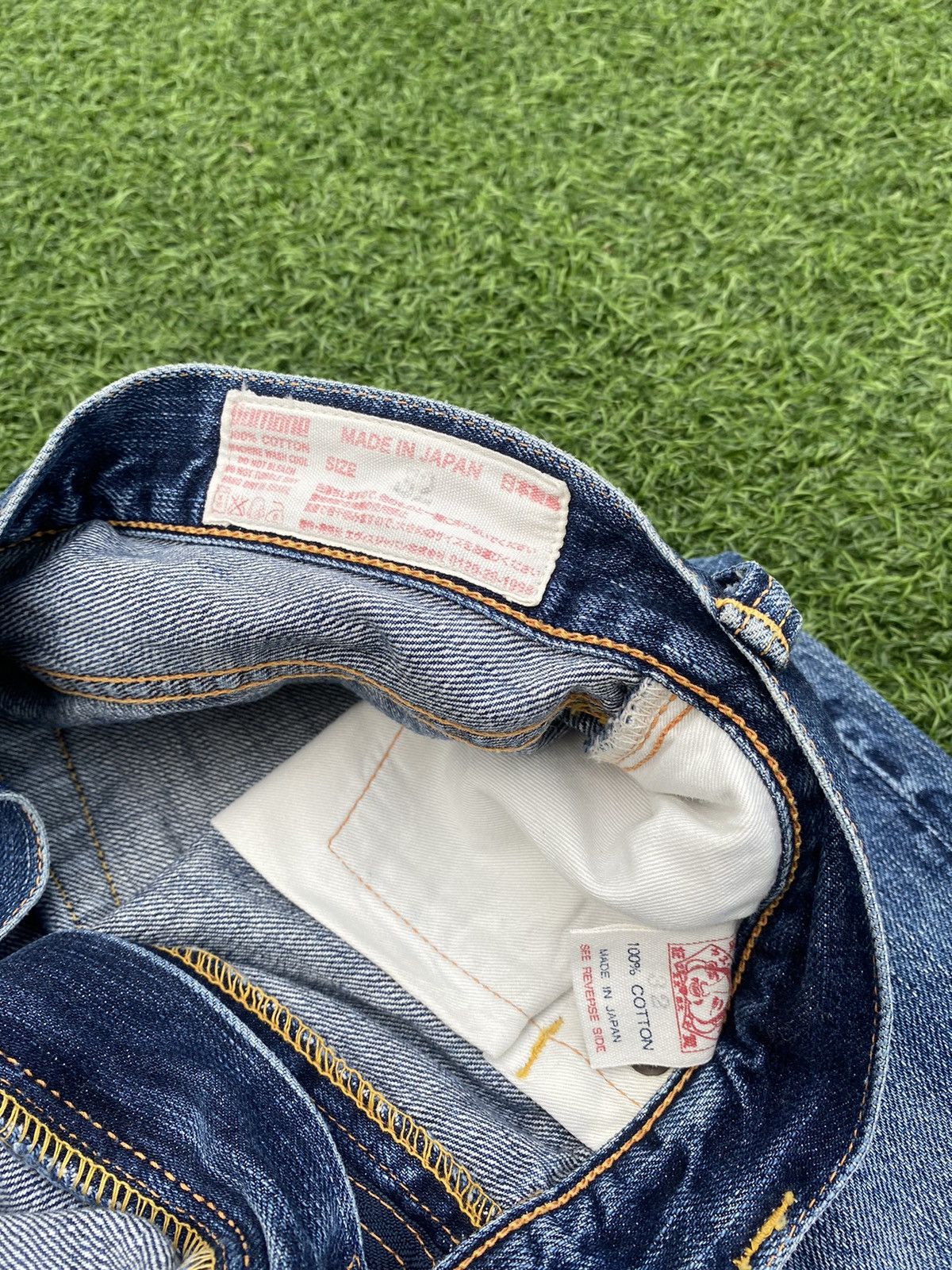 Evisu EVISU WHITE SEAGULL W RED SELVEDGE SHORT DENIM JEANS Size US 31 - 8 Thumbnail