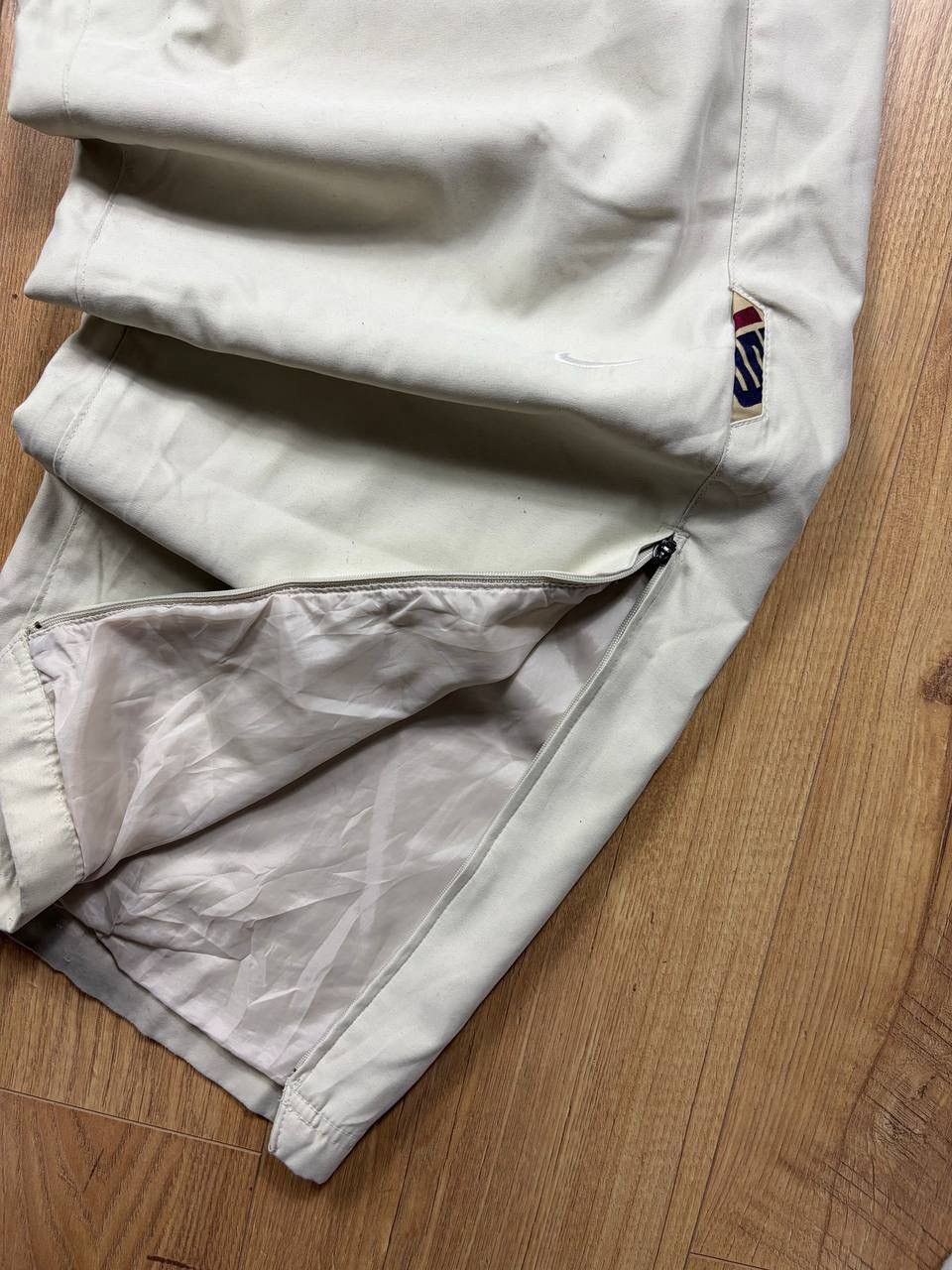 Nike 00’s NIKE X LEBRON VINTAGE BAGGY Y2K BASKETBALL TRACK PANTS Size US 34 / EU 50 - 2 Thumbnail