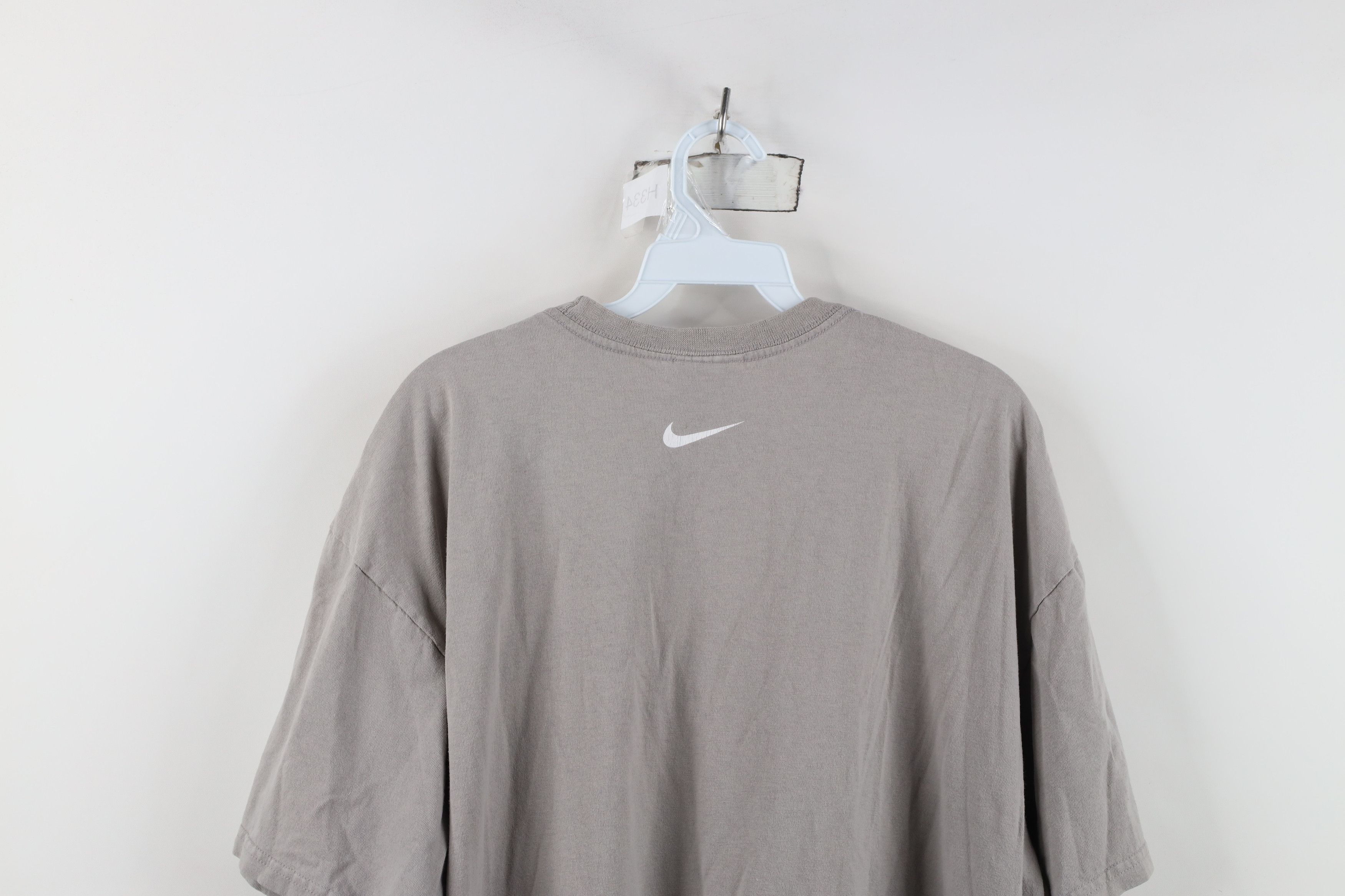Nike Vintage Nike Scott Center Swoosh Tribal Sun Burst T-Shirt Size US XL / EU 56 / 4 - 14 Thumbnail
