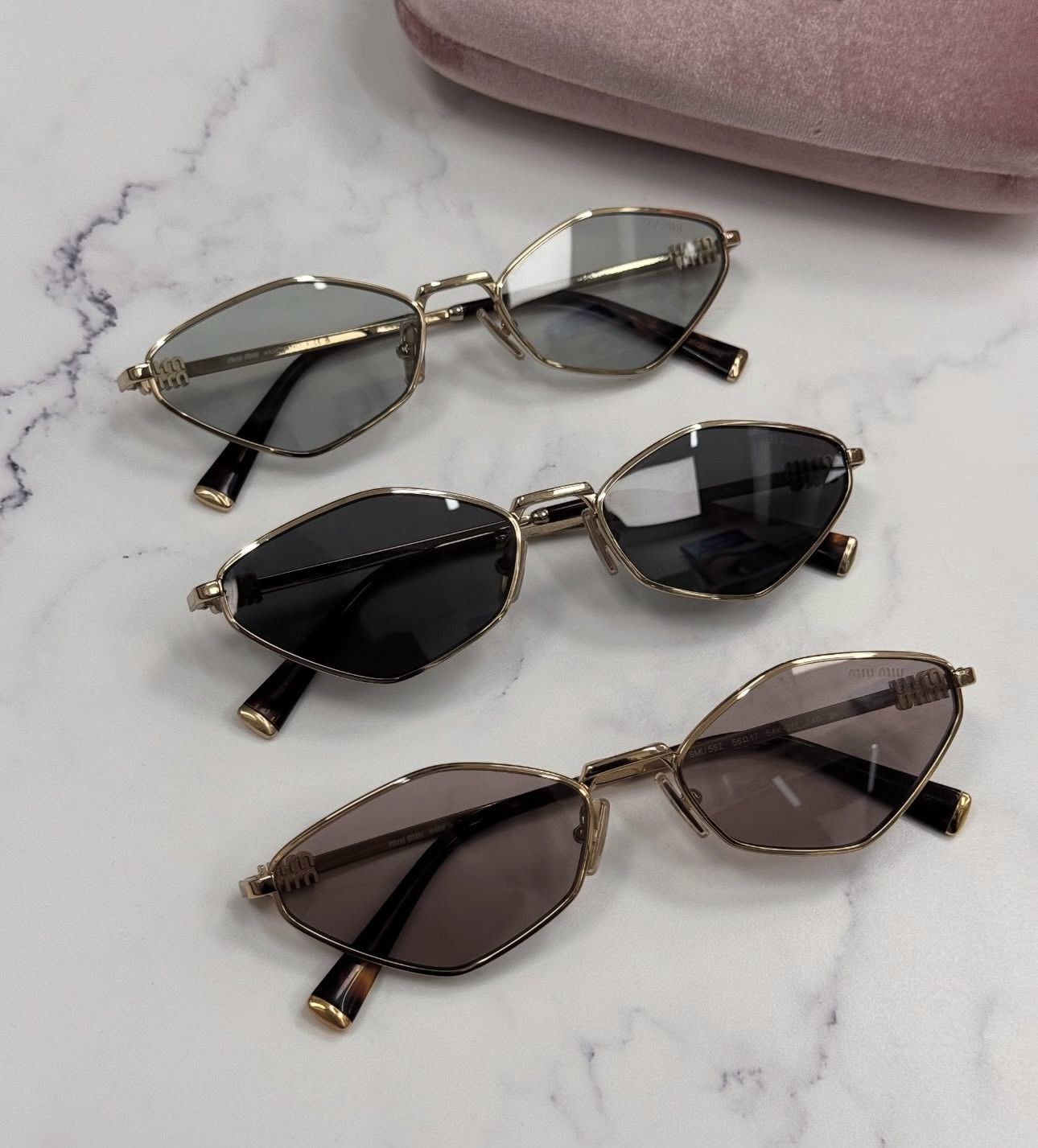 Miu Miu × Vintage NEW Miu Miu sunglasses SMU 56ZS ZVN-5S0 Size ONE SIZE - 1 Thumbnail