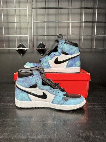 Jordan Brand Air Jordan 1 "Tie Dye" (WMNS) - Size 10.5 Size US 10.5 / IT 40.5 - 2 Thumbnail