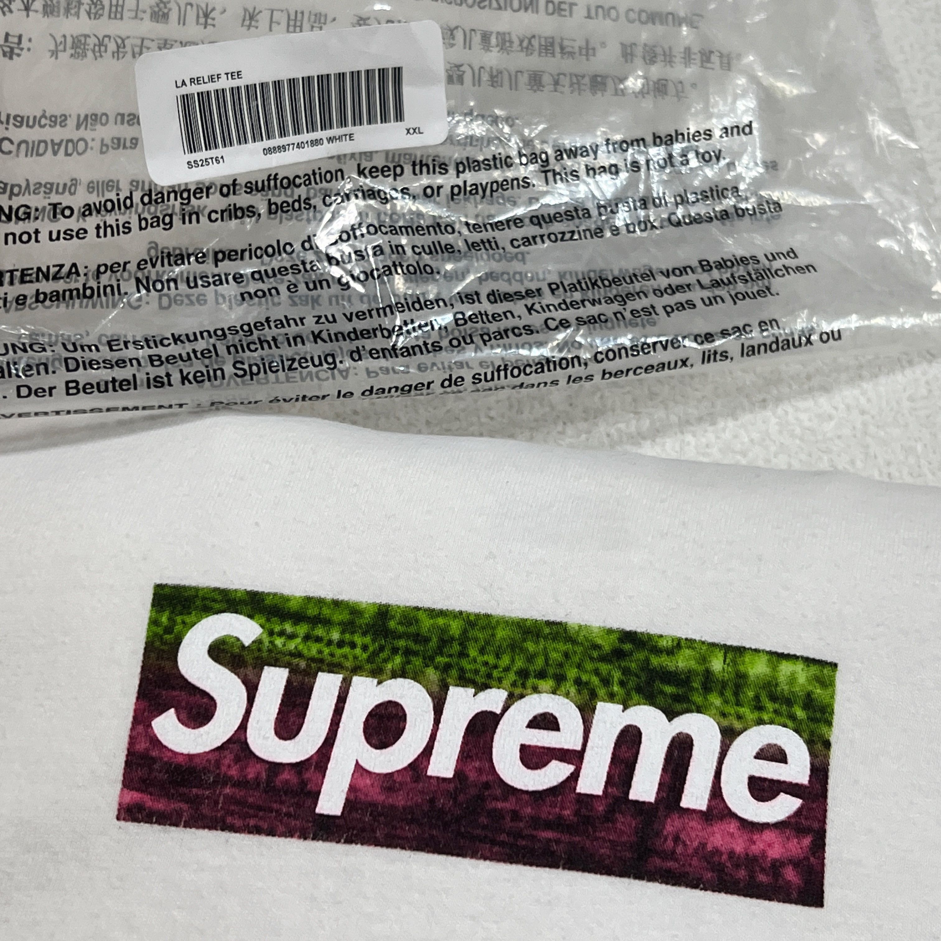 Supreme Supreme SS25 Los Angeles Fire Relief Box Logo Tee White Size US XXL / EU 58 / 5 - 9 Thumbnail
