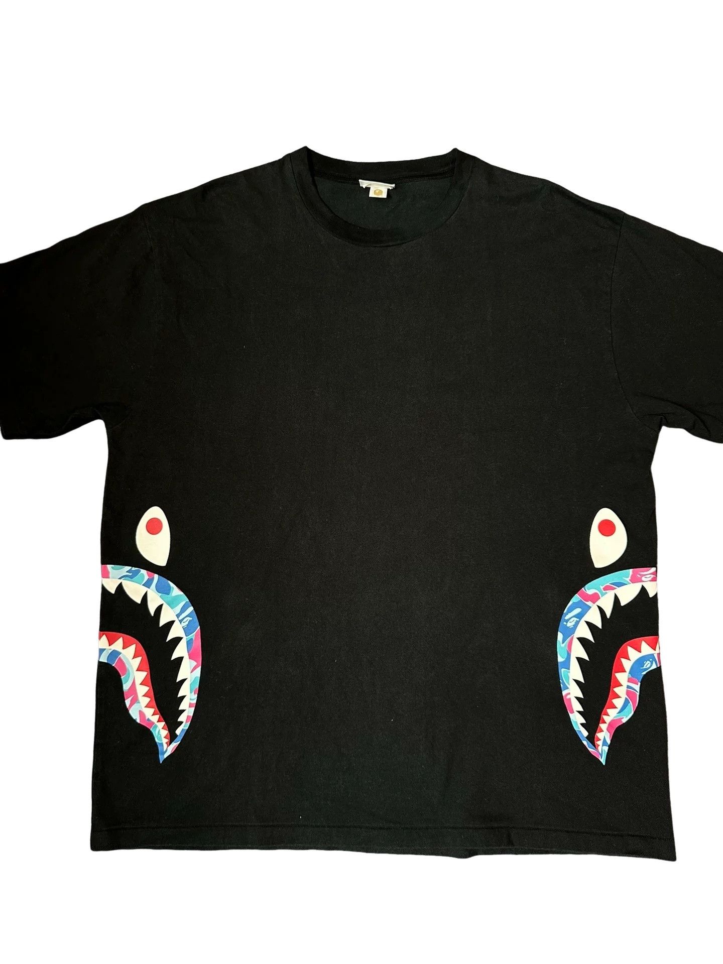 Bape Bape Shark Graphic T-Shirt 3XL Size US XXL / EU 58 / 5 - 1 Thumbnail