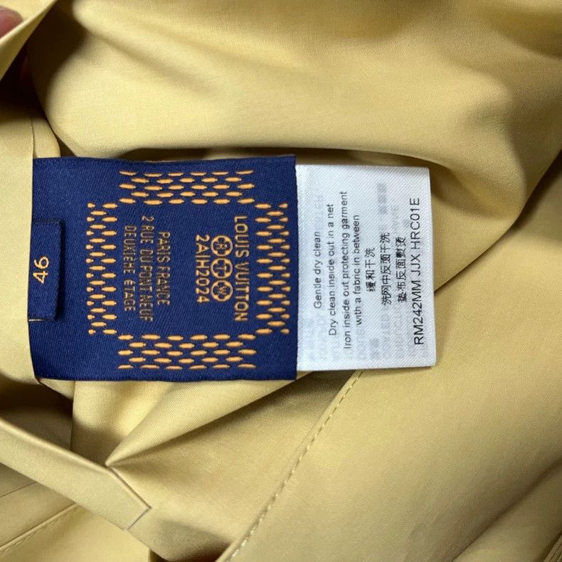 Louis Vuitton louis vuitton 24 latest Tyler camel landscape print single Size US S / EU 44-46 / 1 - 4 Thumbnail