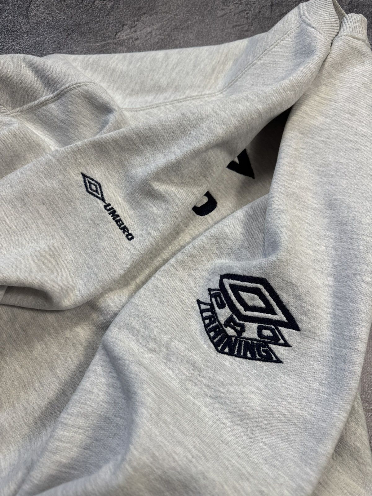 Umbro Umbro Vintage Sweatshirt — Great Condition Size US XL / EU 56 / 4 - 5 Thumbnail