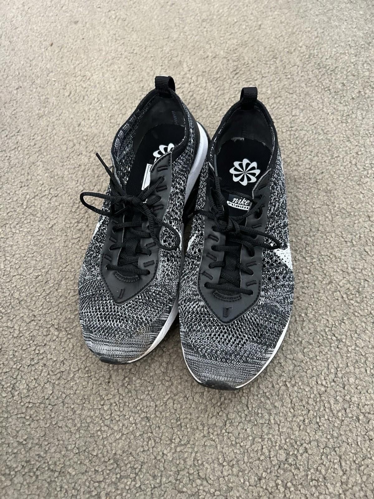Nike Nike Air Runners Sneakers Flyknit- Size US 8 UK 5.5 EUR 39 Size US 6.5 / EU 39-40 - 1 Thumbnail