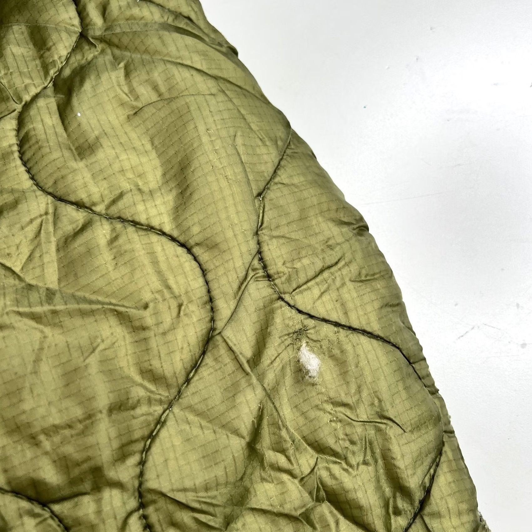 Vintage VINTAGE Royal Maid Assoc Jacket Mens L Military Olive Green Nylon Liner Cold Weather 80s Size US L / EU 52-54 / 3 - 4 Thumbnail