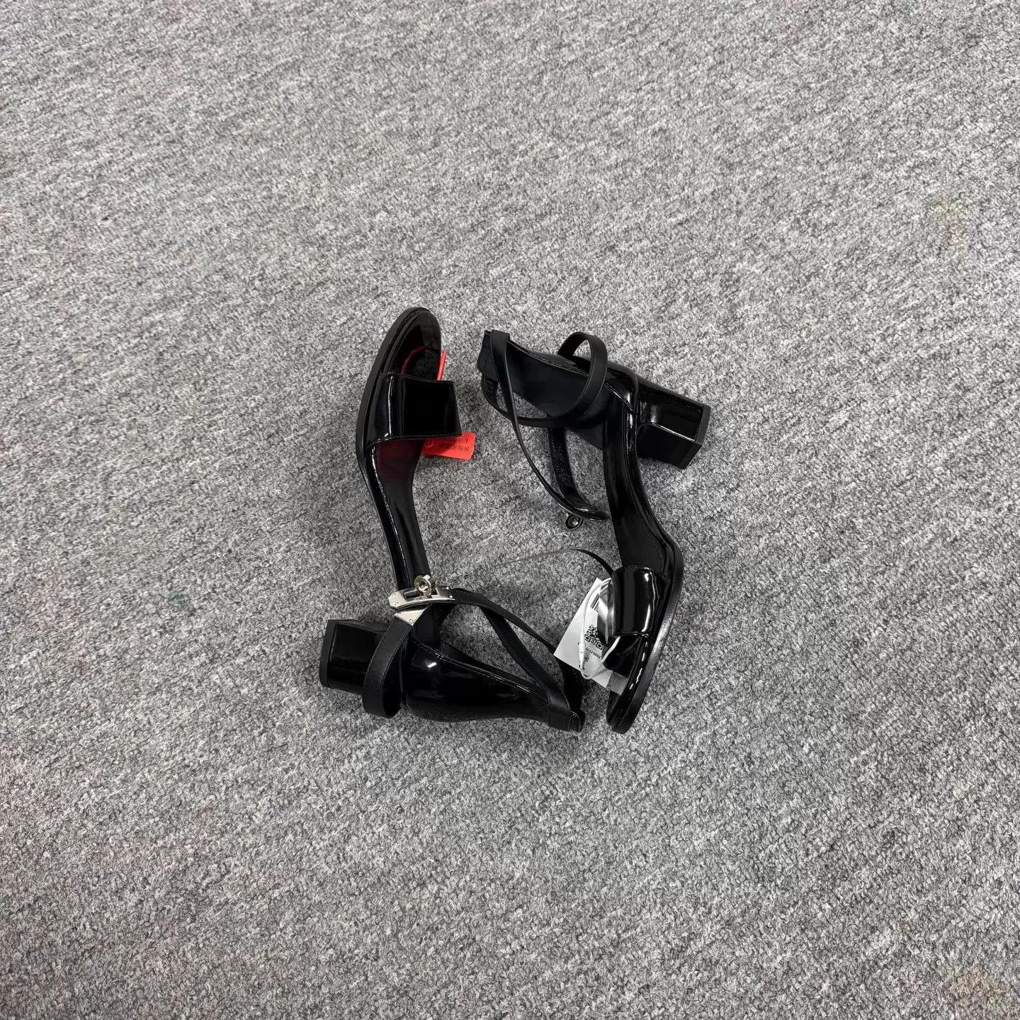 Hermes Hermes Kelly Black Patent Strappy Block Heel Sandals Size US 7.5 / IT 37.5 - 4 Thumbnail