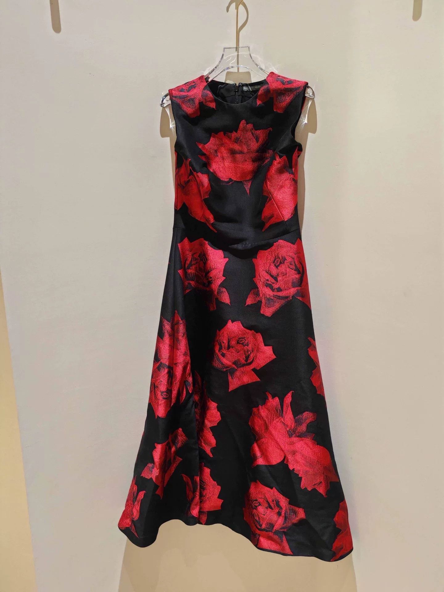 Alexander McQueen McQueen Rose Silk Dress Size M / US 6-8 / IT 42-44 - 1 Thumbnail