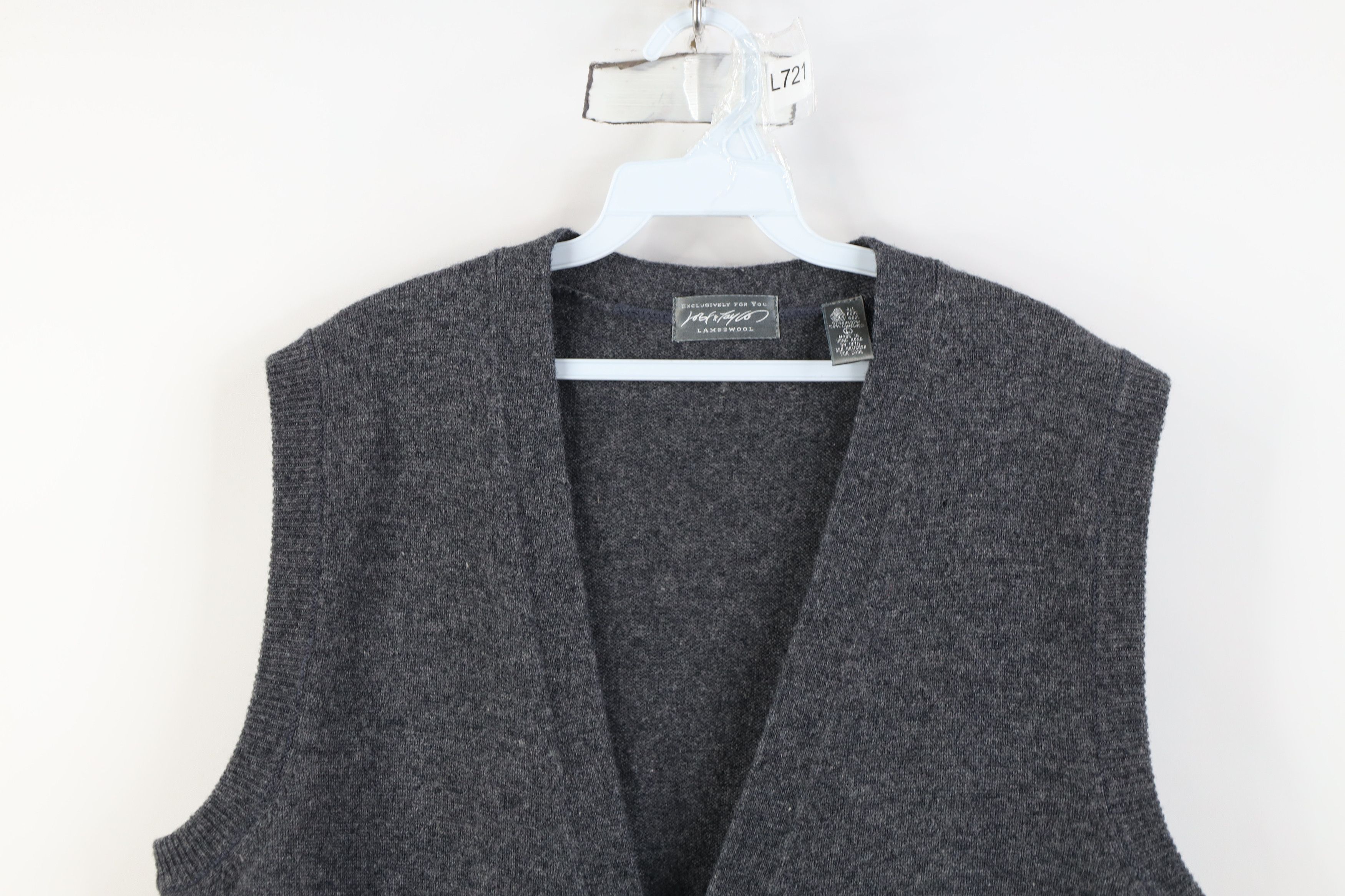 Vintage Vintage 90s Streetwear Lambswool Cardigan Sweater Vest Gray Size US L / EU 52-54 / 3 - 2 Thumbnail