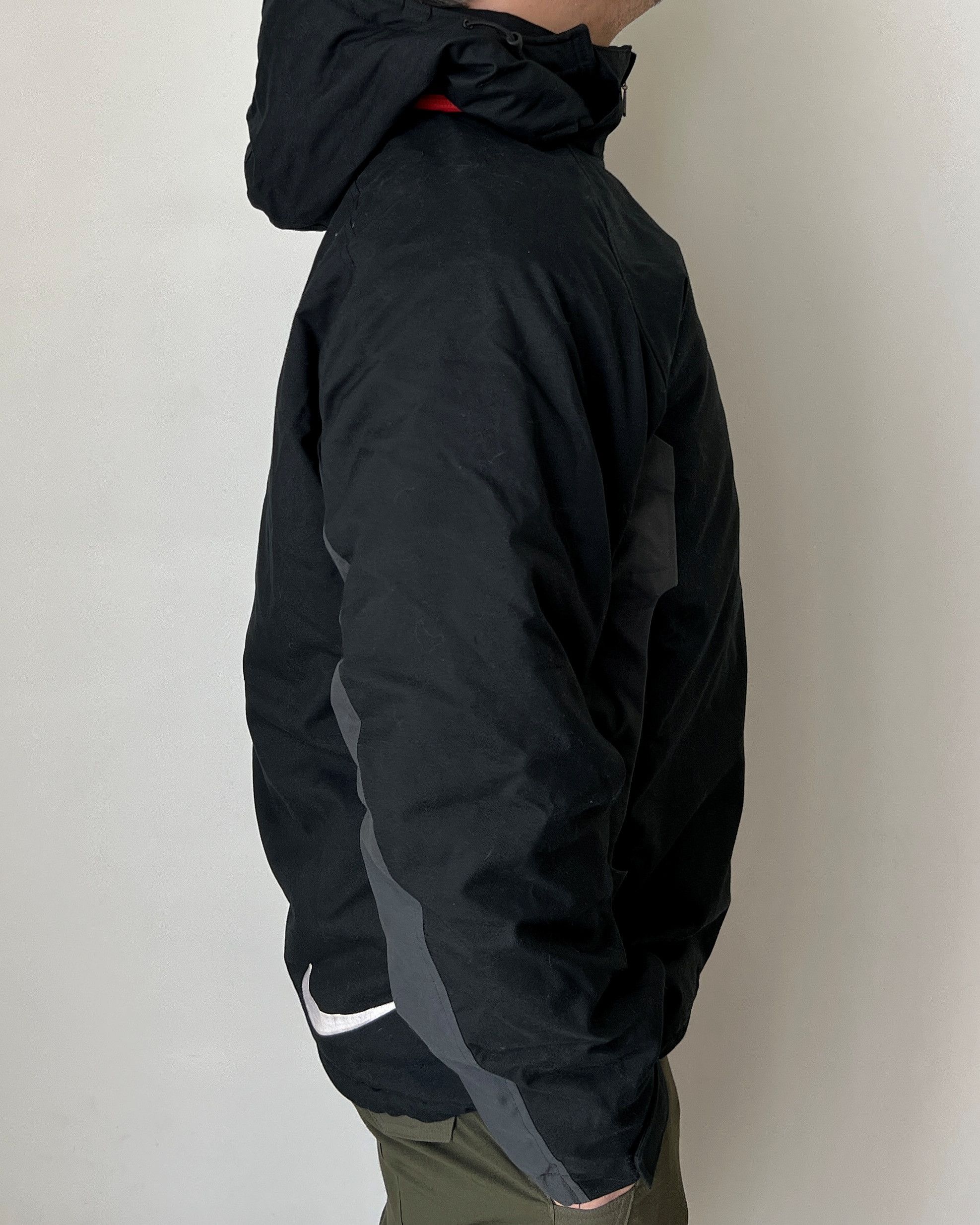 Nike VINTAGE Y2K NIKE EMBROIDERED LOGO INSULATED PUFFER JACKET Size US M / EU 48-50 / 2 - 3 Thumbnail