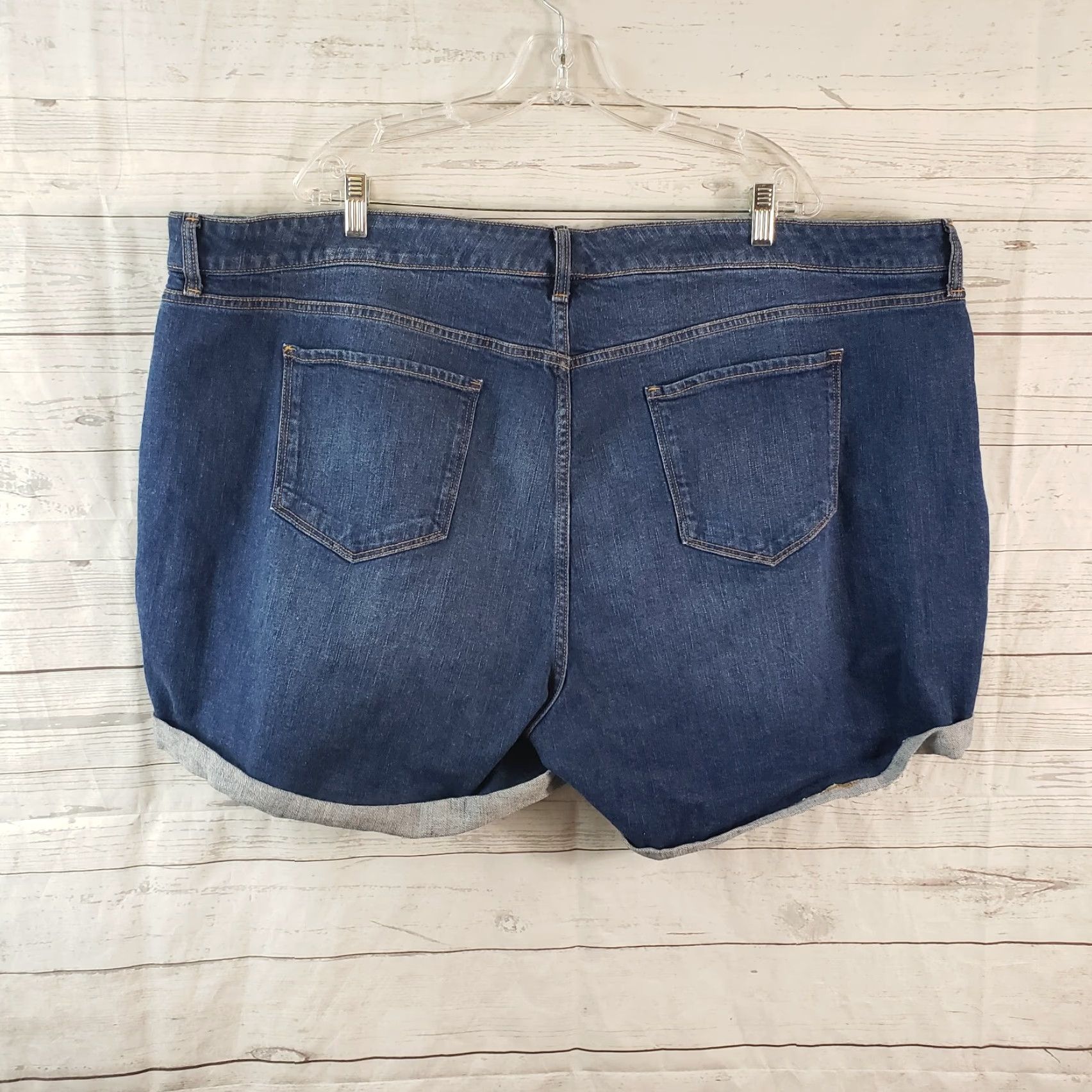 Old Navy Old Navy Womens Boyfriend Denim Short Sz 26 Blue Distressed High Rise Jeans Short | Denim | Button Zip? (Note: Avoid adding punctuation not in title) Size 26" / US 2 / IT 38 - 2 Thumbnail