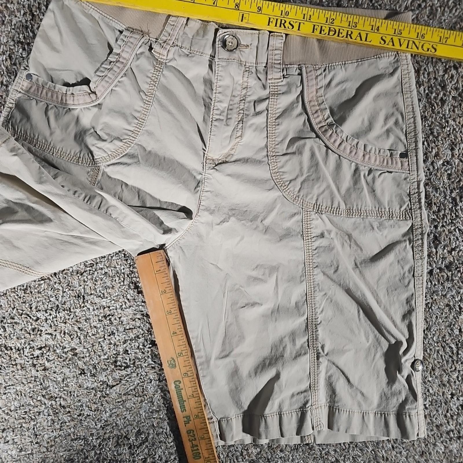 Lee Lee Relaxed Fit 12 Medium Beige Shorts Size 34" / US 12 / IT 48 - 4 Thumbnail