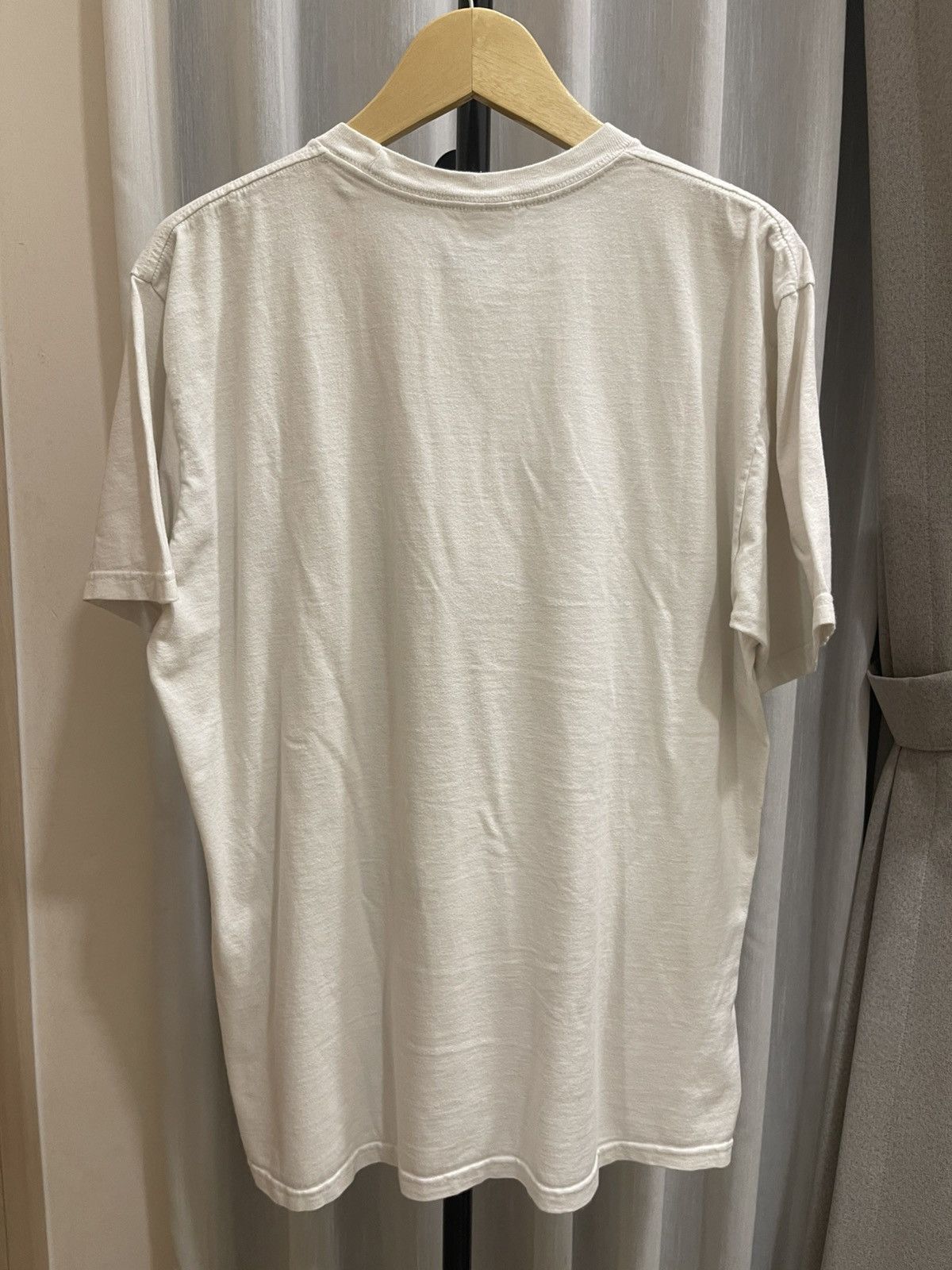 Supreme Supreme Kiss White Tee Size US L / EU 52-54 / 3 - 4 Thumbnail
