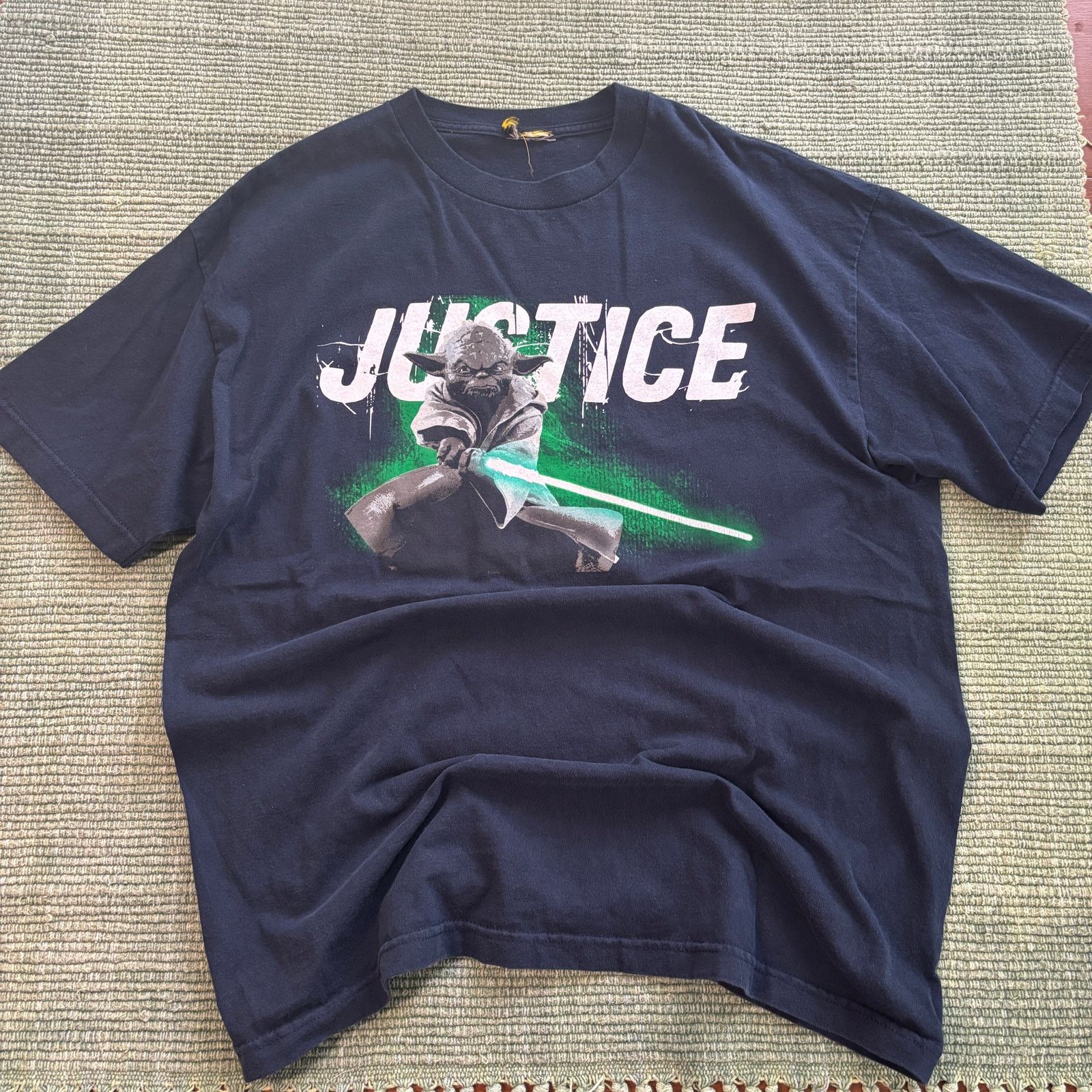 Star Wars × Vintage Vintage Star Wars Yoda "Justice" Tee Shirt Y2K Sz XL Size US XL / EU 56 / 4 - 2 Thumbnail