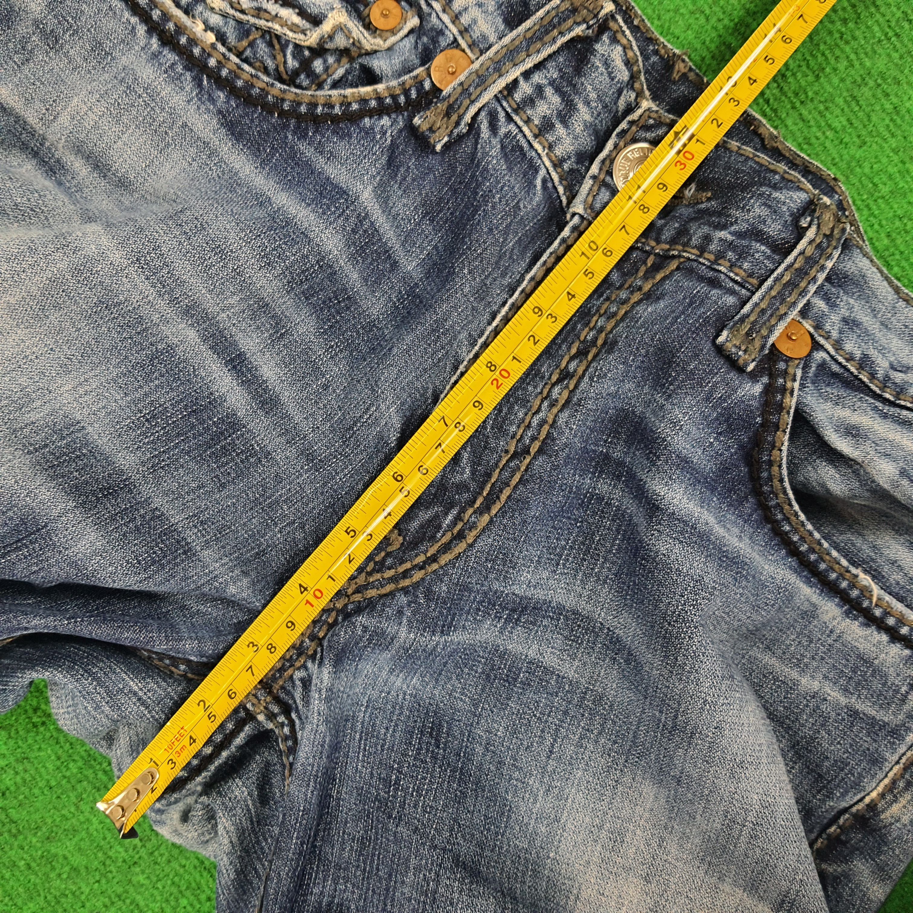True Religion Vintage True Religion America Distressed Denim Pants Size US 35 - 14 Thumbnail