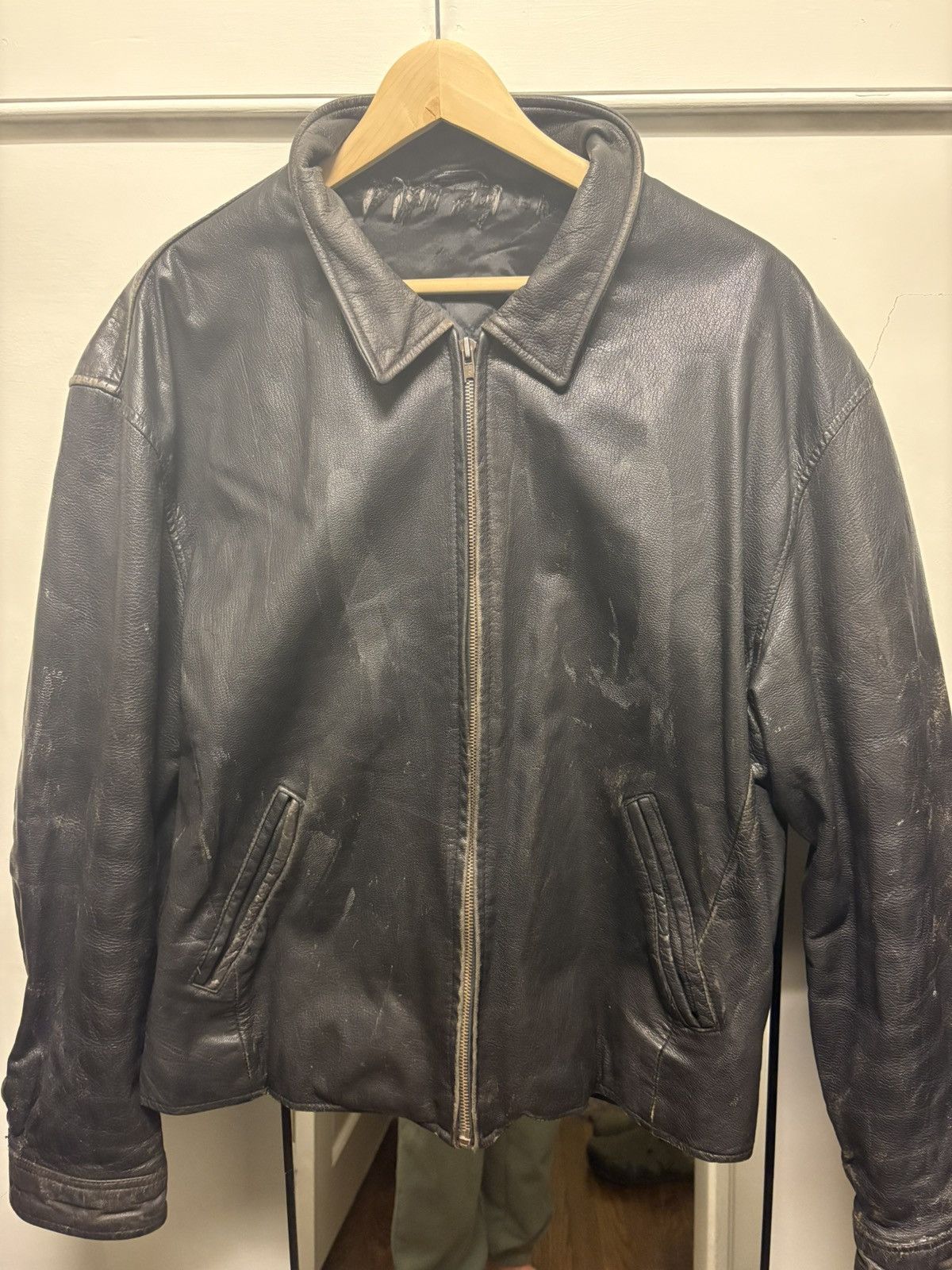 Genuine Leather 1980s True Vintage Black Calf Skin Leather Jacket Size US L / EU 52-54 / 3 - 1 Thumbnail