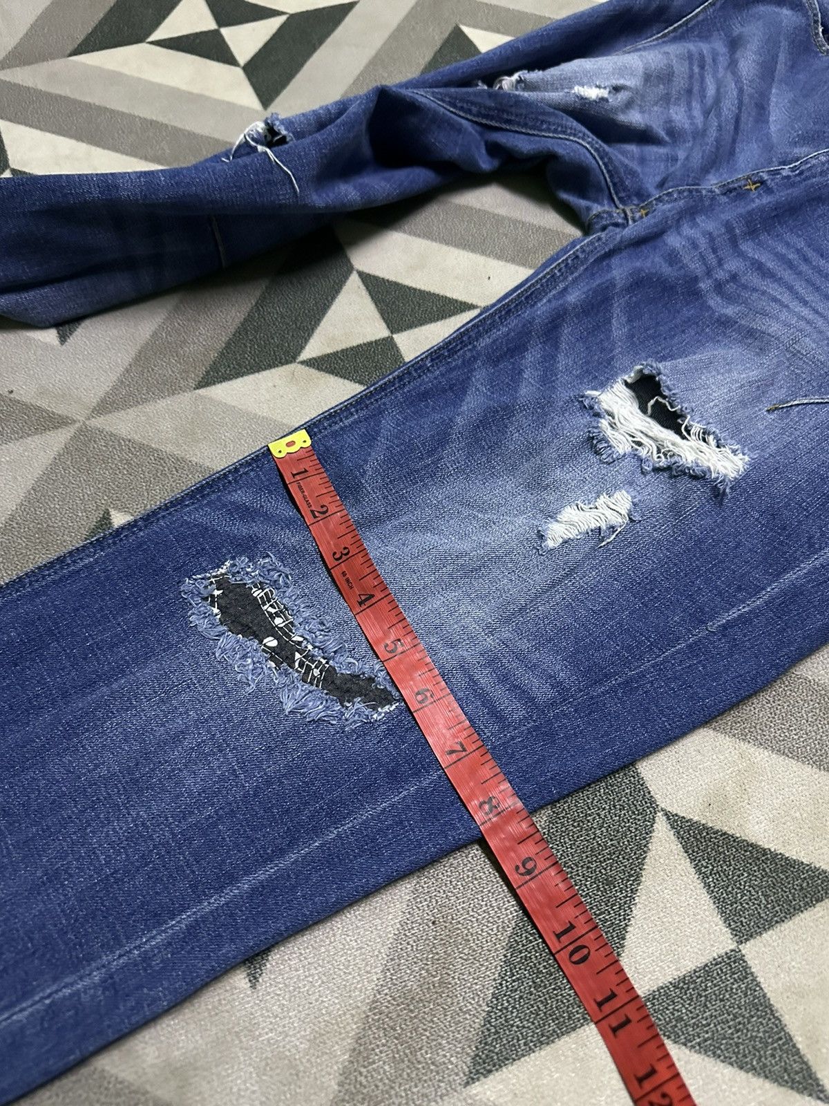 Number (N)ine Number nine distressed style denim jeans Size US 31 - 14 Thumbnail