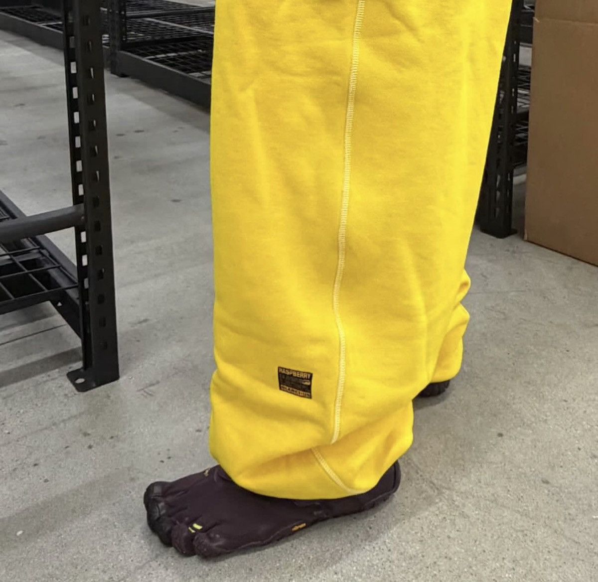 The GV Gallery Lemon drop sweats Size US 32 / EU 48 - 5 Thumbnail