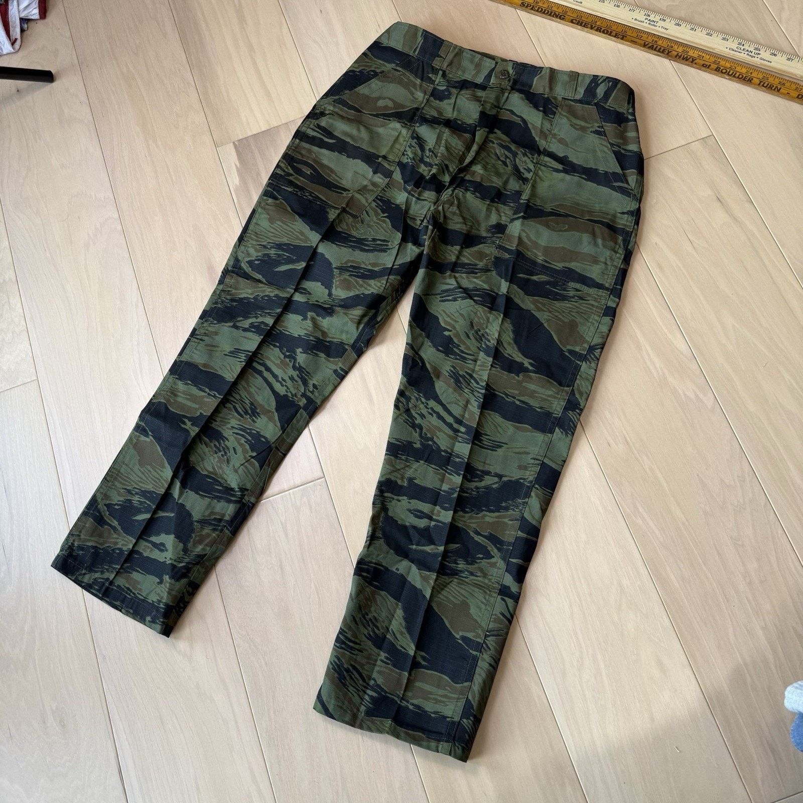 Other Vintage Military Tiger Stripe Pants 33 Green 70s Vietnam Size US 33 - 10 Thumbnail