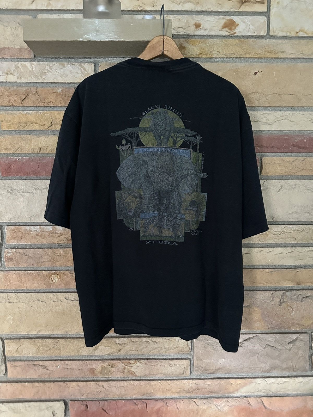 Vintage Vintage 90s Faded Black Rhino Endangered Species Graphic Tee Size US XL / EU 56 / 4 - 1 Thumbnail
