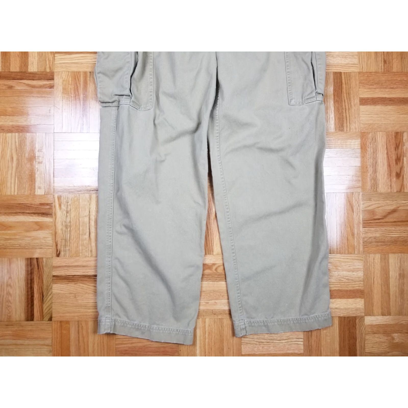 Abercrombie & Fitch VINTAGE Abercrombie & Fitch BROWN COTTON CARGO PANTS 31L Men Regular 32x31 42 INSEAM 31 INCH 90's Hip Hop Baggy Style Cargo Pants Mens Size US 31 - 3 Thumbnail