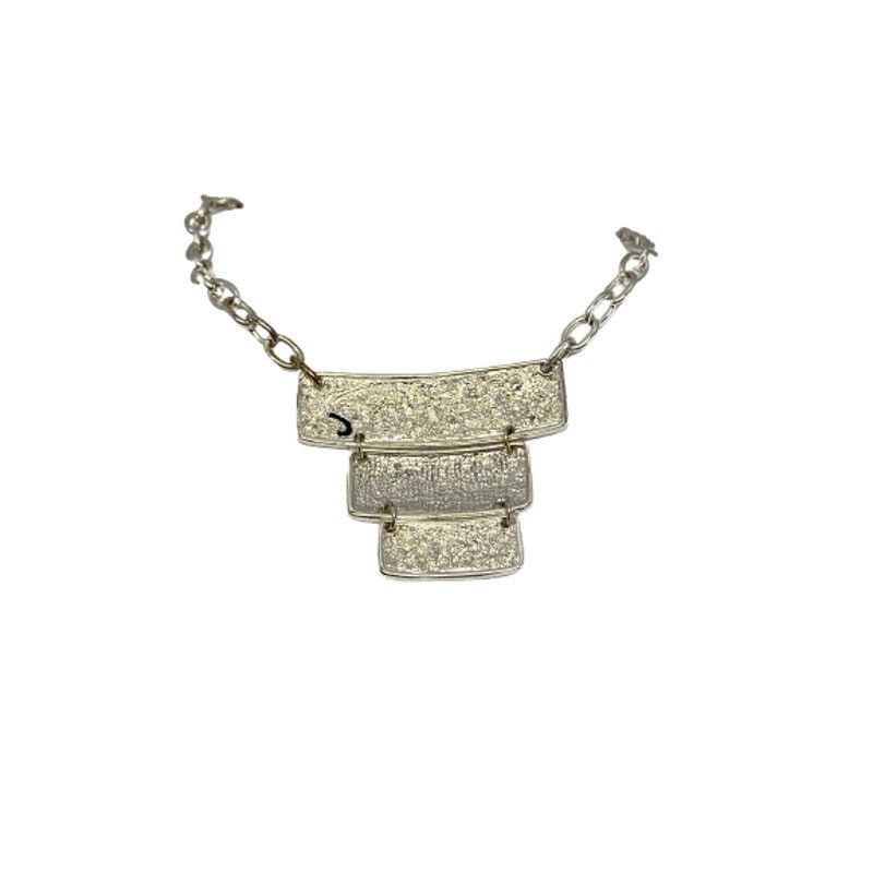 non Silver Tone Geometric Pendant Necklace Black Enamel Size ONE SIZE - 4 Thumbnail