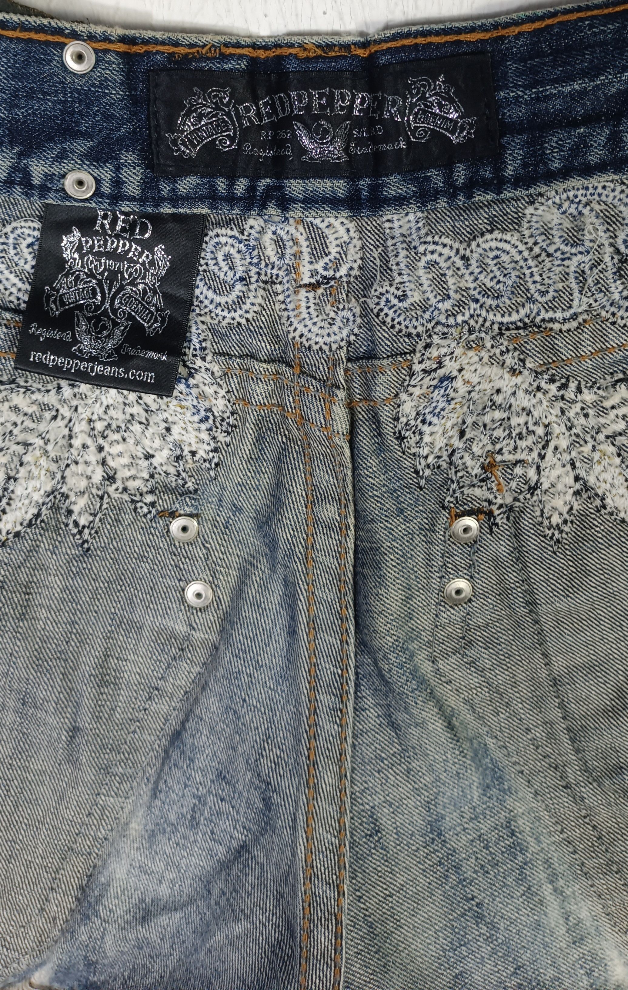 Japanese Brand 🔥Vintage Red Pepper embroidered VINTAGE 71 Distressed jeans Size US 31 - 14 Thumbnail
