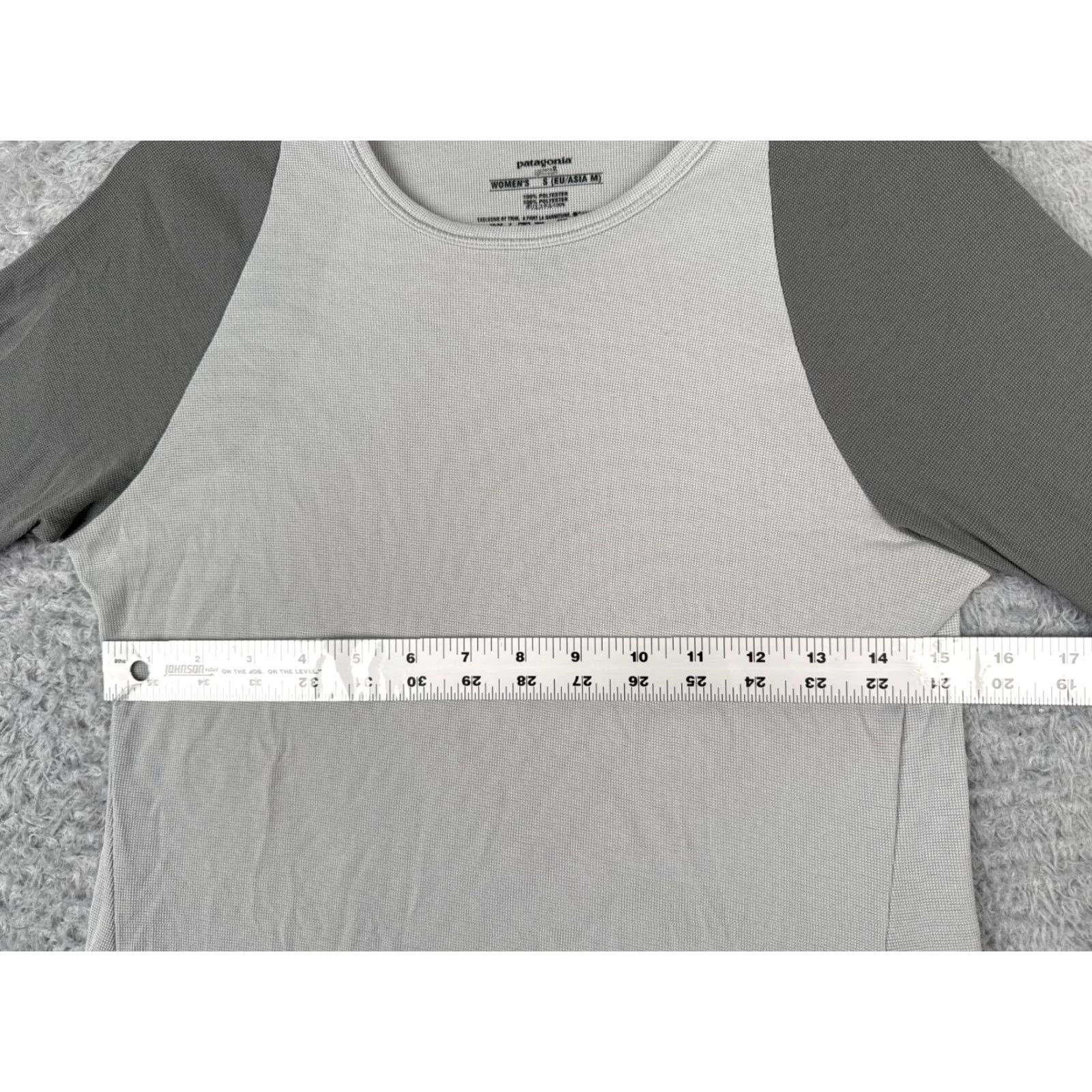 Patagonia Patagonia Shirt Womens Small Gray Capilene 2 Lightweight Crew Polyester 44820 Size S / US 4 / IT 40 - 7 Thumbnail