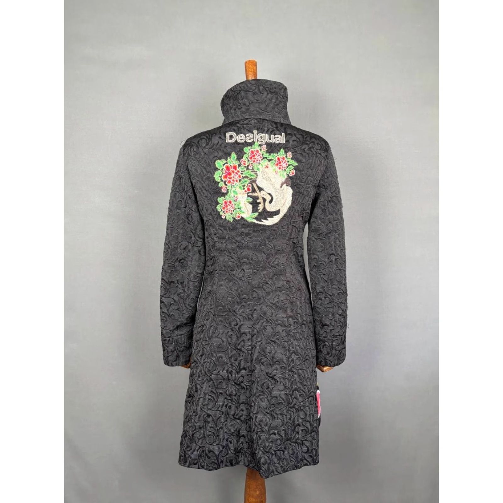 Desigual Desigual Coat Black Floral Embroidered Long Sleeve Trench 42 Womens Vintage No Size M / US 6-8 / IT 42-44 - 2 Thumbnail