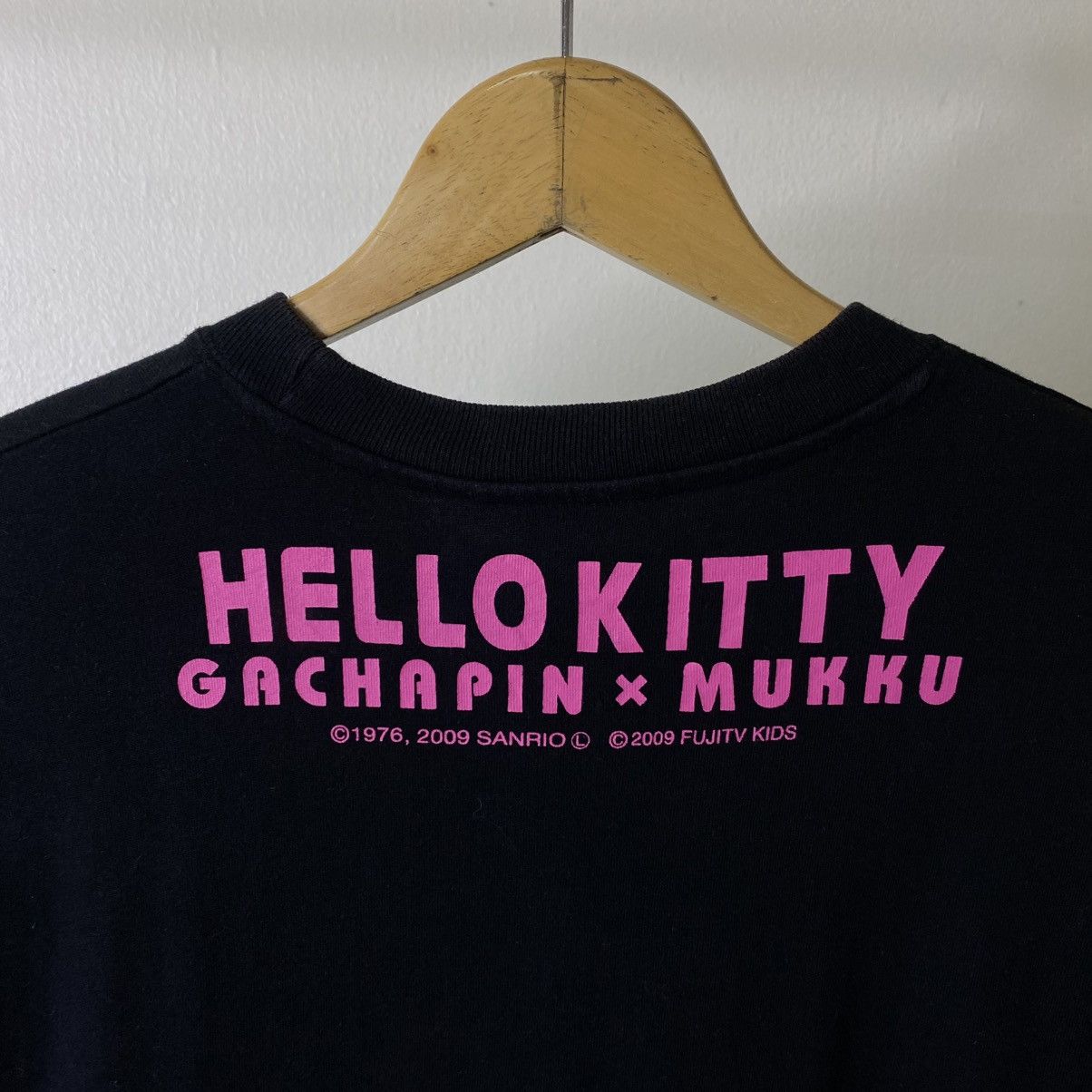 Japanese Brand Vintage 2009 Hello Kitty Gachapin Fuji TV Collaboration Tee Size US M / EU 48-50 / 2 - 9 Thumbnail
