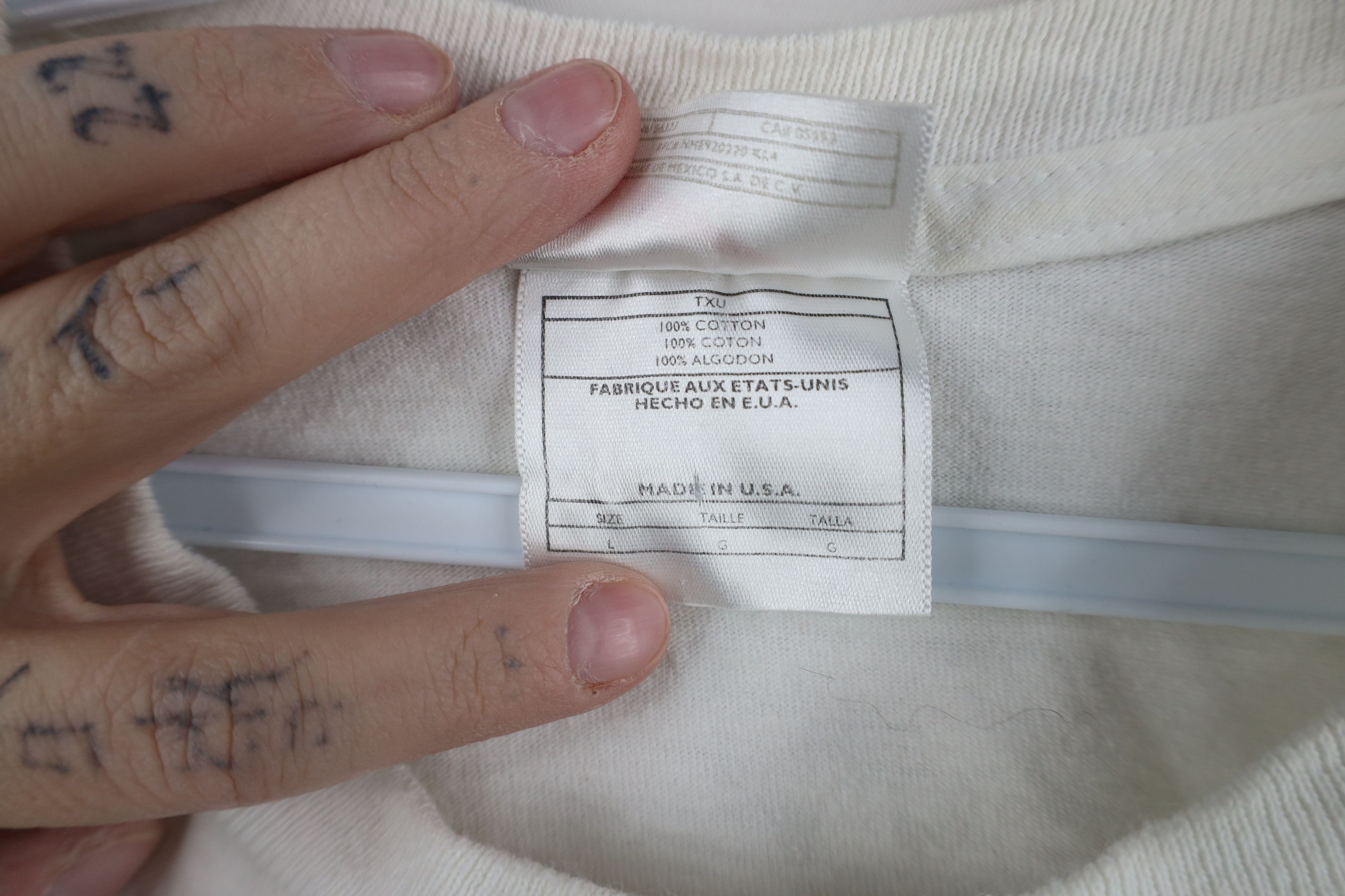Nike Vintage 90s Nike Travis Scott Mini Swoosh T-Shirt White USA Size US L / EU 52-54 / 3 - 9 Thumbnail