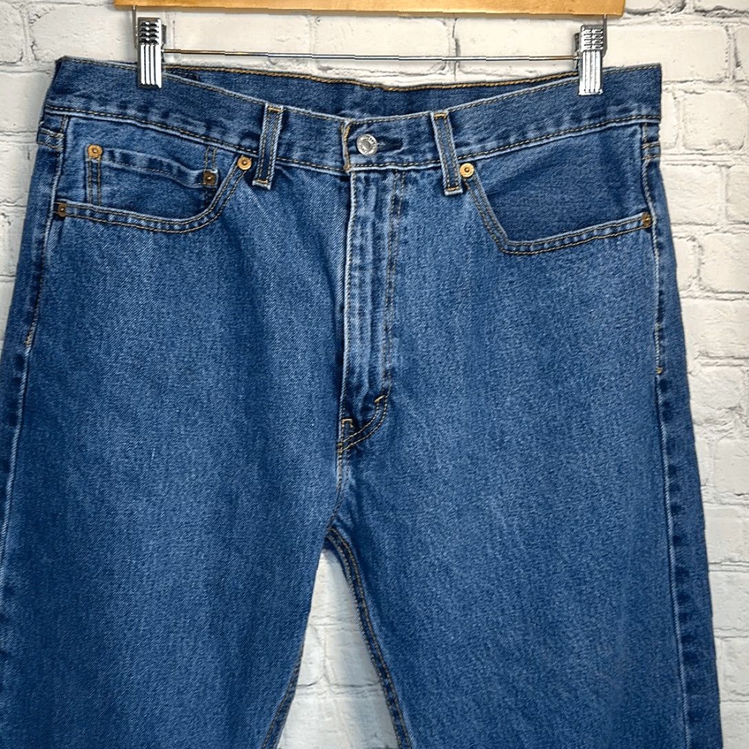 Levi's VINTAGE Levi's 505 Jeans Mens Regular Fit Straight Leg Jeans Blue 36x30 Size US 36 / EU 52 - 2 Thumbnail